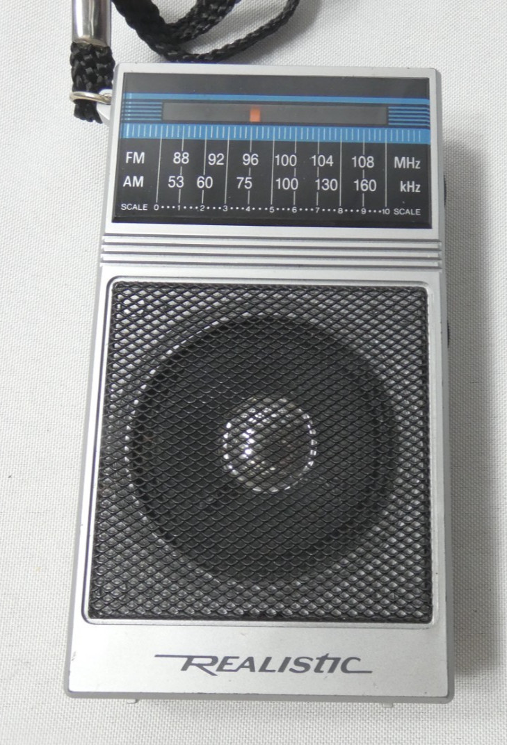 Vintage Radio Shack Realistic 12-718 AM/FM Transistor Radio w/Box Tested Works