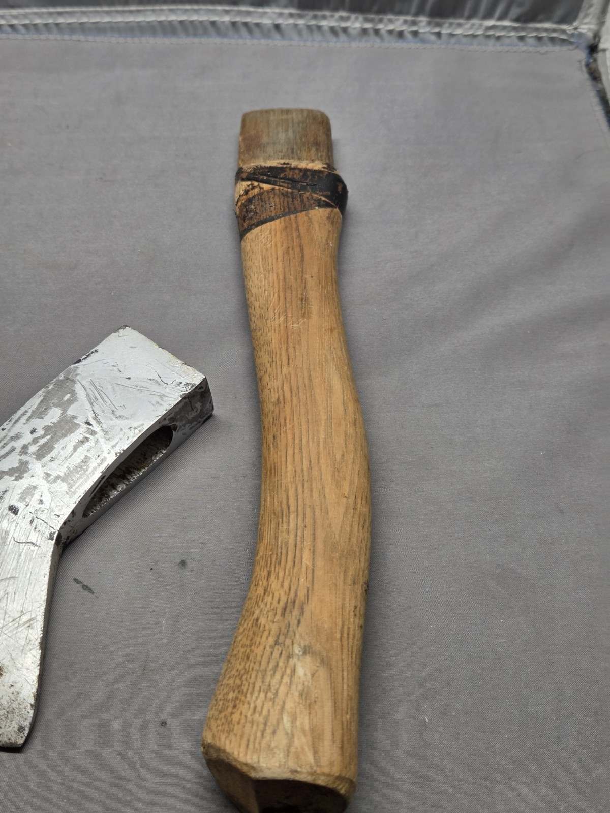 CLEAN GENUINE NORLUND 1 LB. 15 OUNCE TOMAHAWK STYLE CAMP AXE HEAD WITH HANDEL