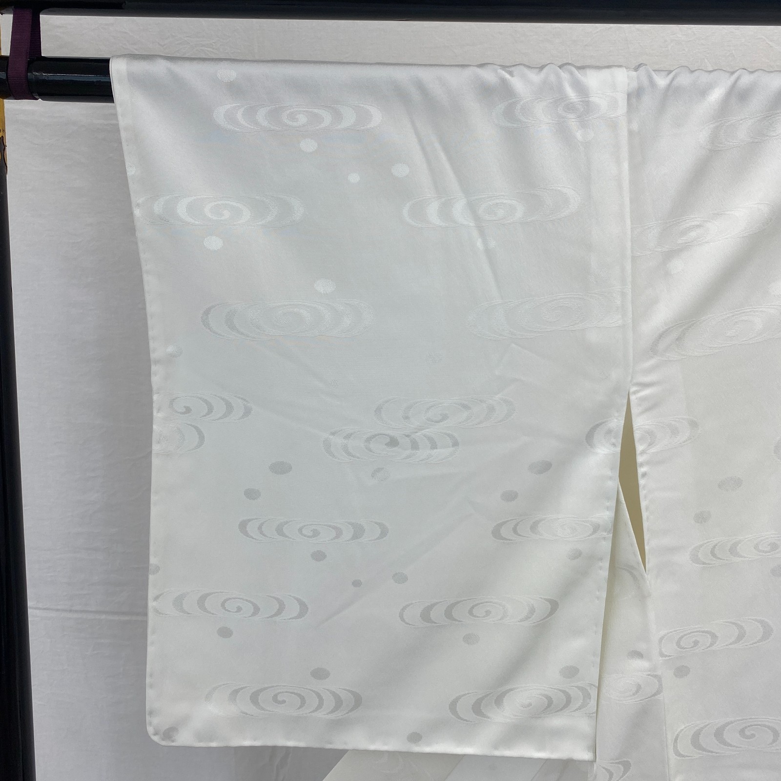 Japanese Vintage Kimono Juban Polyester White Traditional Authentic Length 53 in