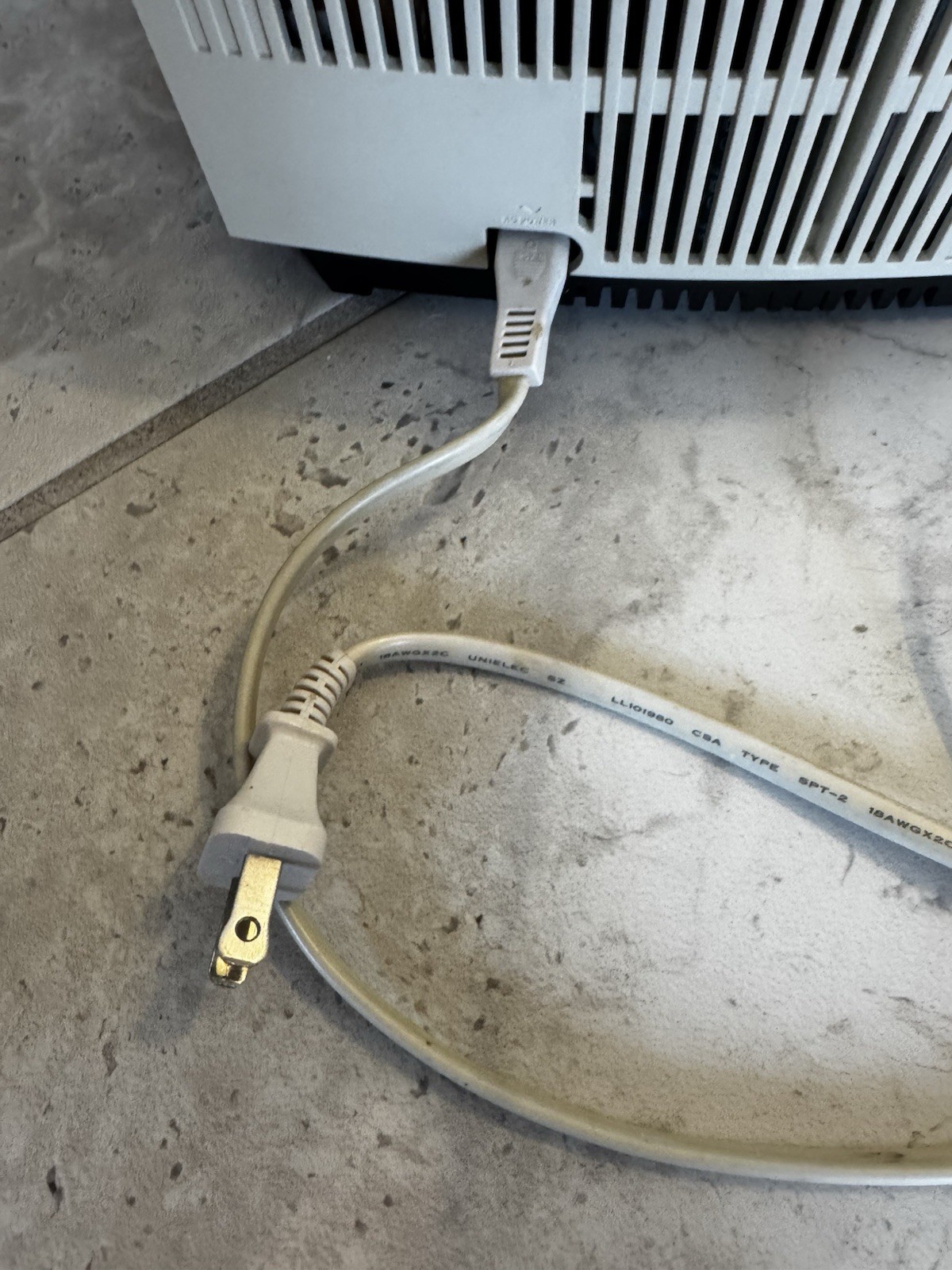 Bose Wave Music System AM/FM Radio and CD Player AWRCC2 No Remote