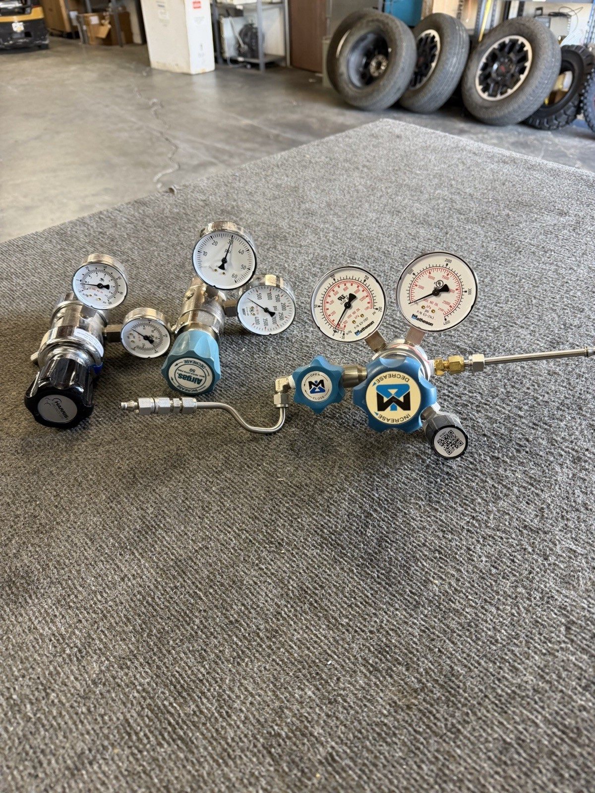 Lot of 3 High Purity Stainless Steel Pressure Regulators Matheson AirGas Harris