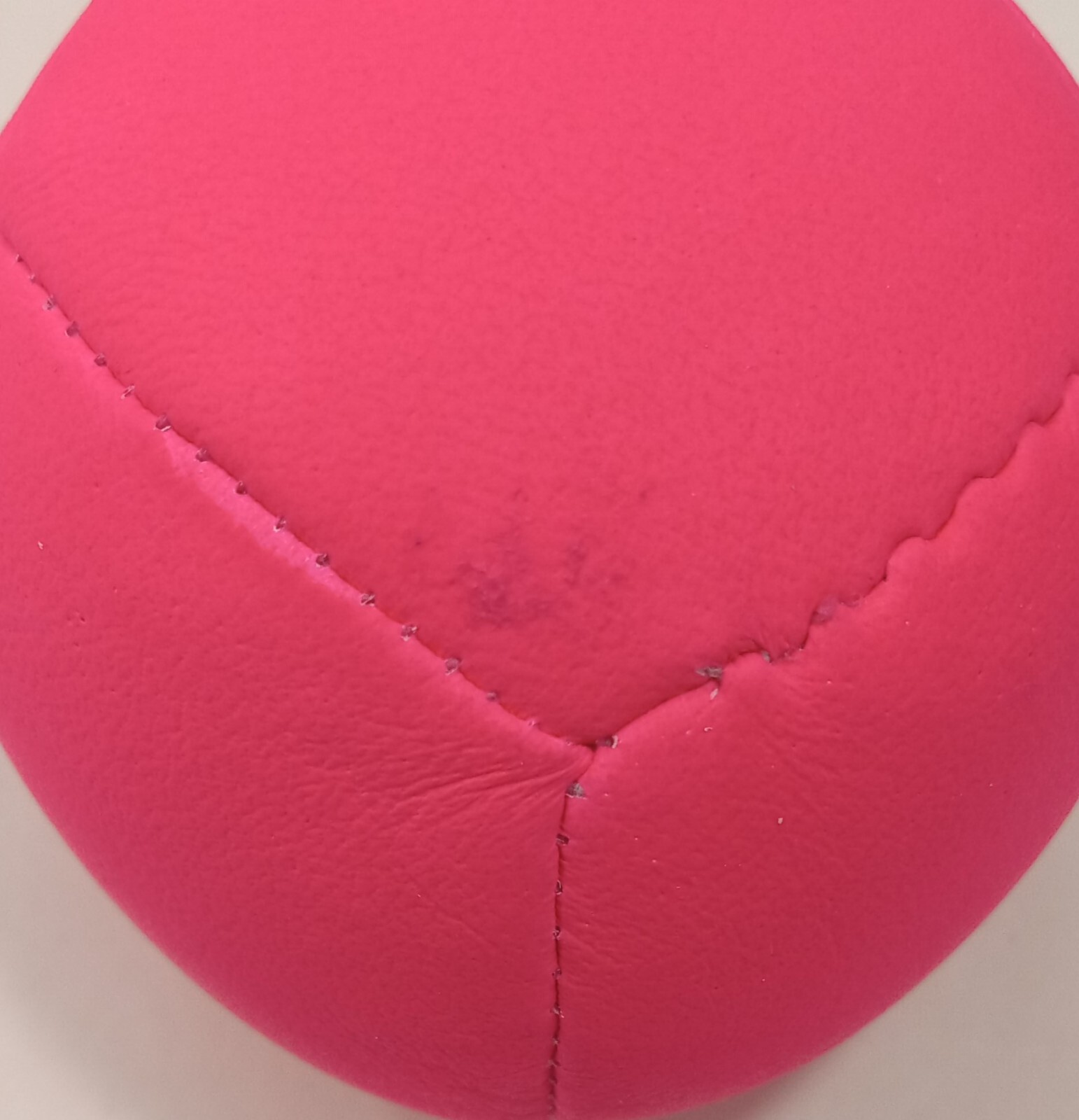 Juggling Balls (Set Of 6)- 110g, 6 Panel, UV Reactive- Colors Vary-FREE SHIPPING