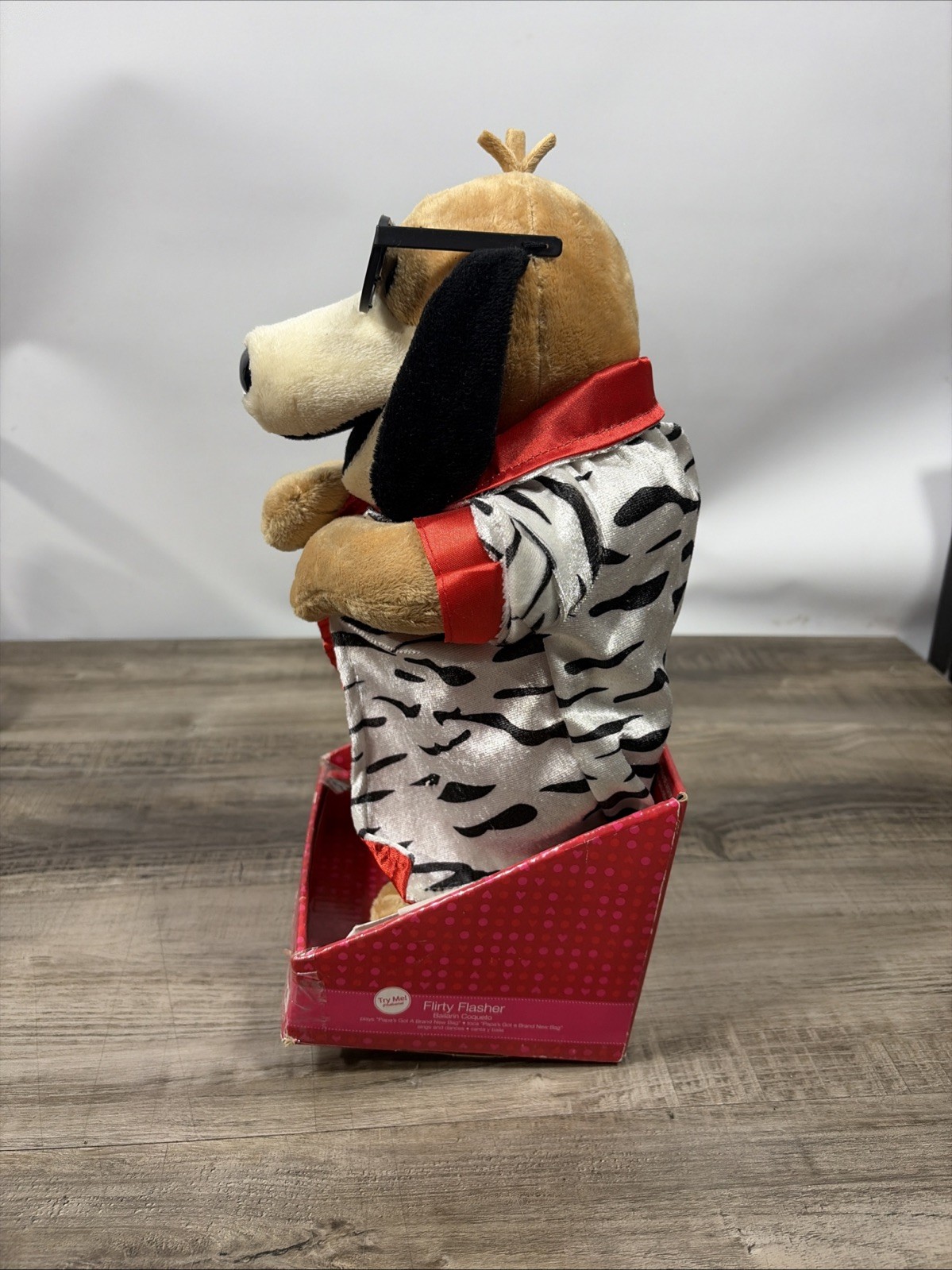 Gemmy Int Hug Me Light Up Musical Flirty Flasher 14" Dog Plush Valentines - New