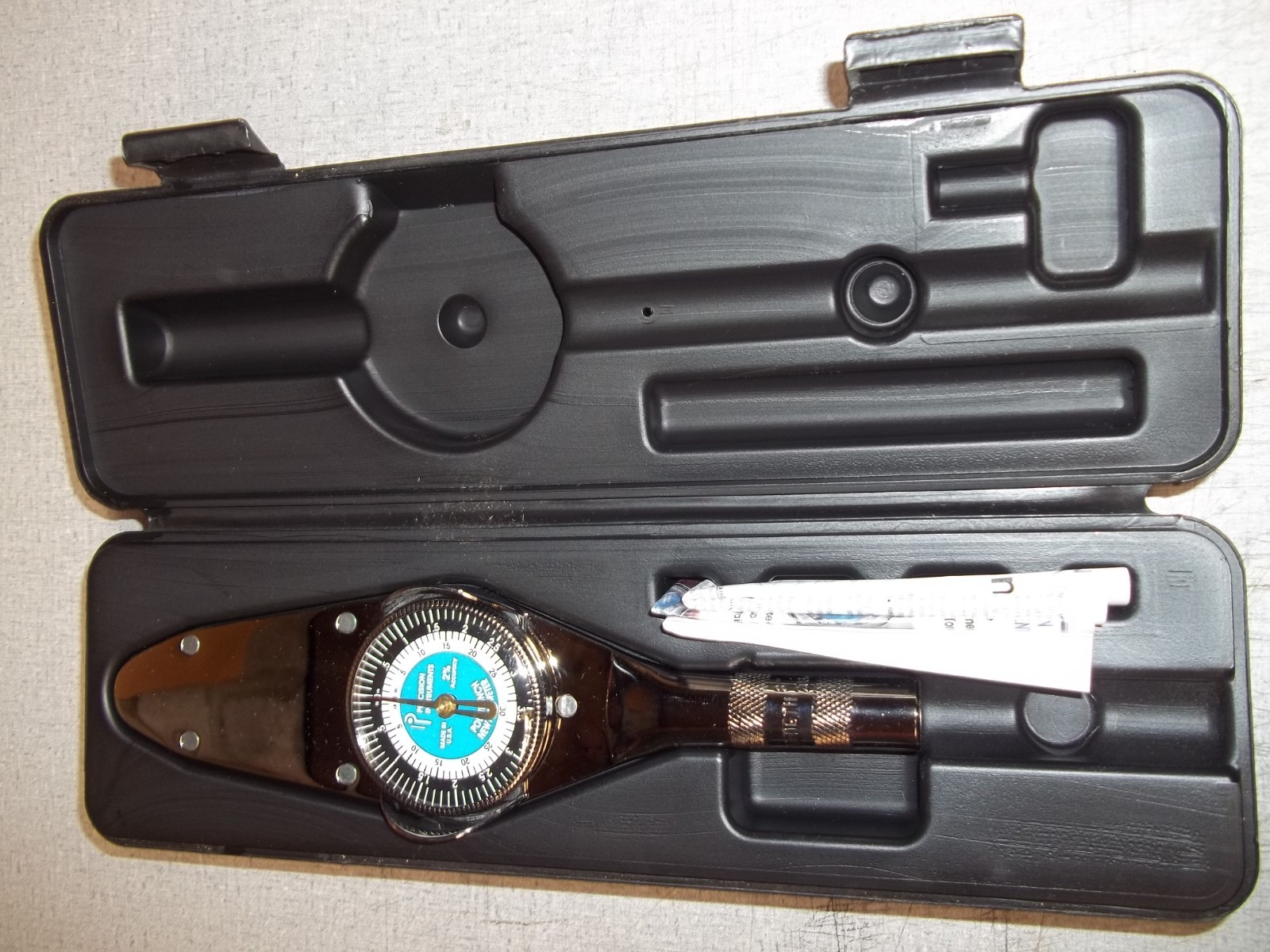 Precision Instruments D1F30CHN 1/4" Drive Dial Type Torque Wrench, 6 - 30 in/lbs