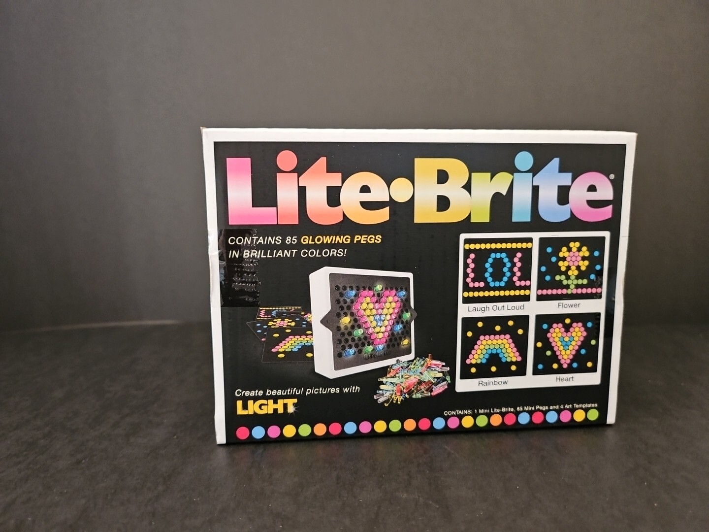 Lite-Brite Mini 90 Pieces Total 85 Pegs , 4 templates! Great For Long Car Trips!