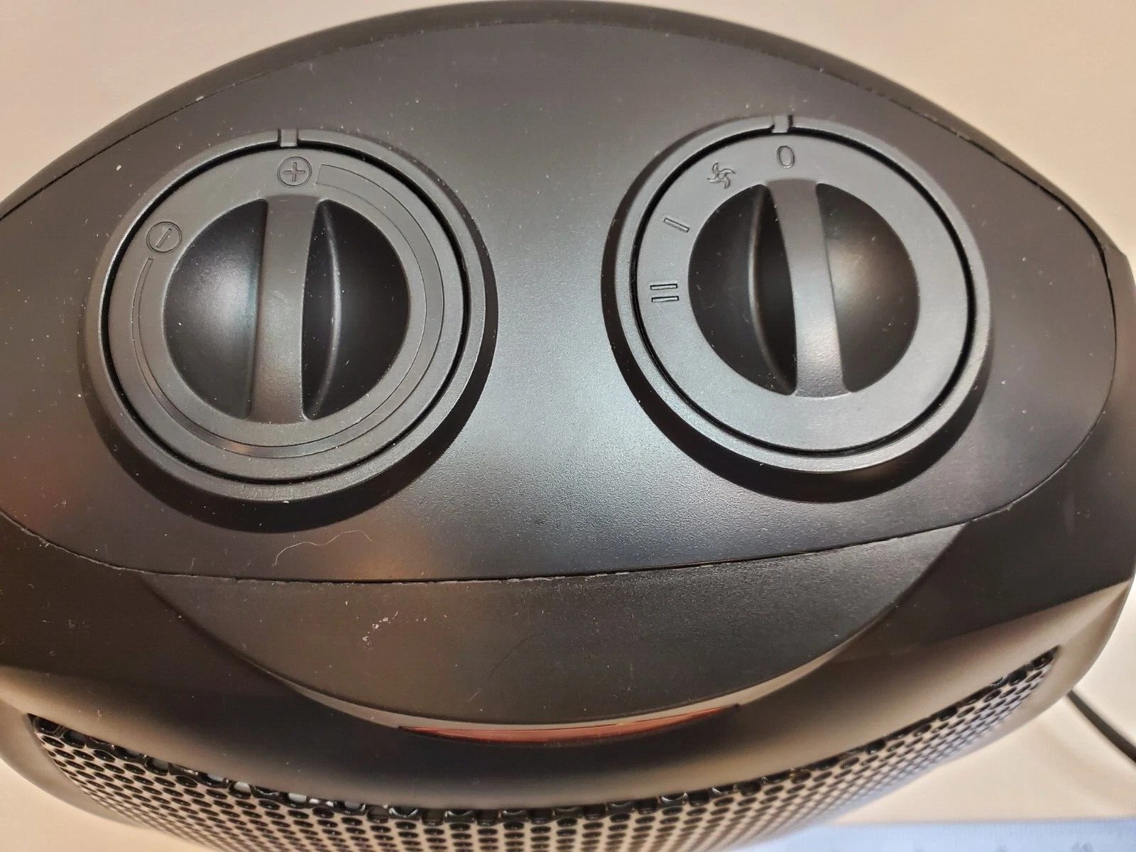 Portable Electric Space Heater with Thermostat, 1500W/750W Safe and Quiet Cerami