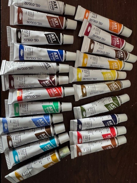 Oil Color Paint Set of 22 Tubes x 12 m Art Studio