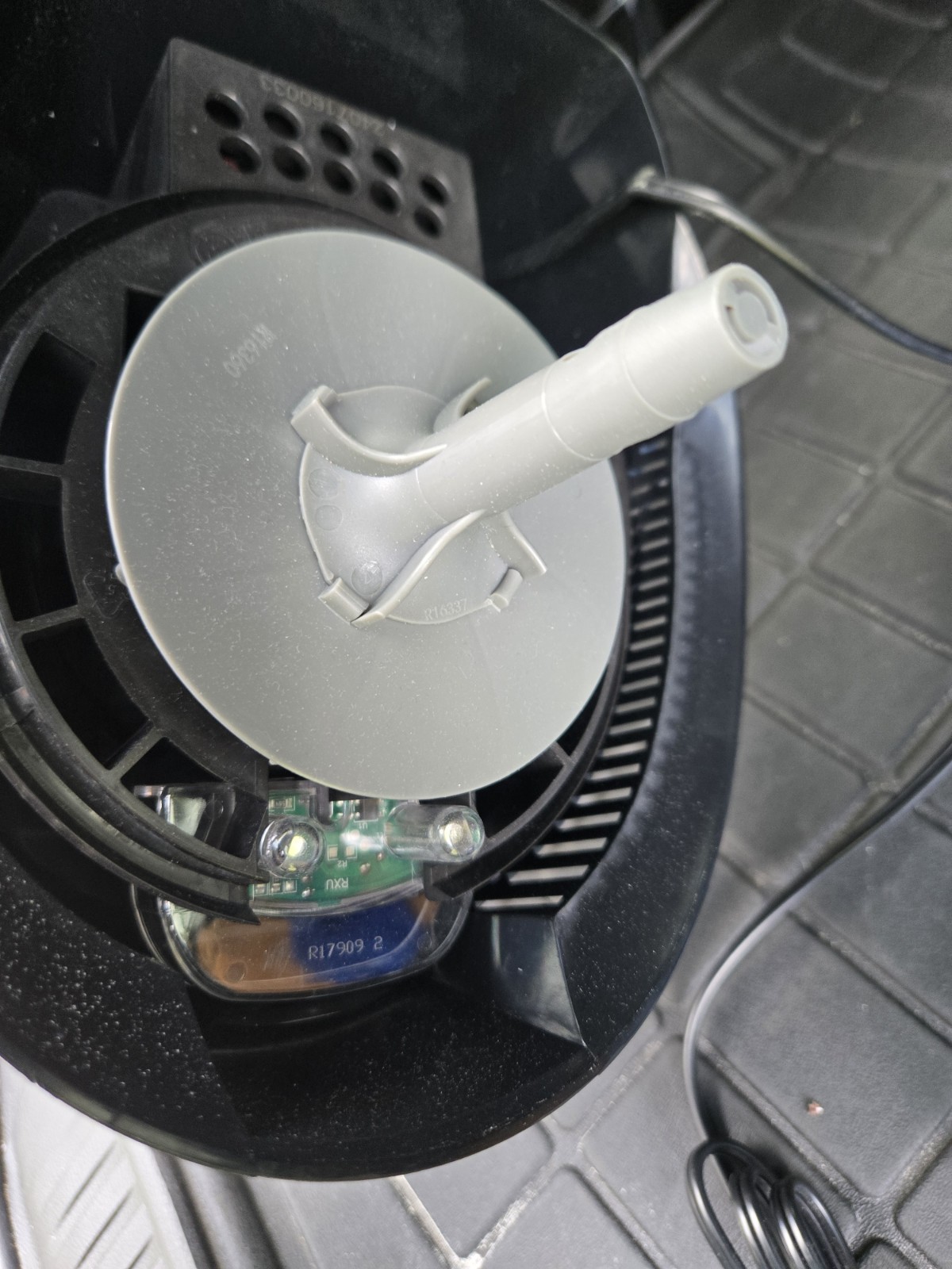 Rainbow Rainmate Lighted Air Purifier Cleaner Humidifier W/ LED Light