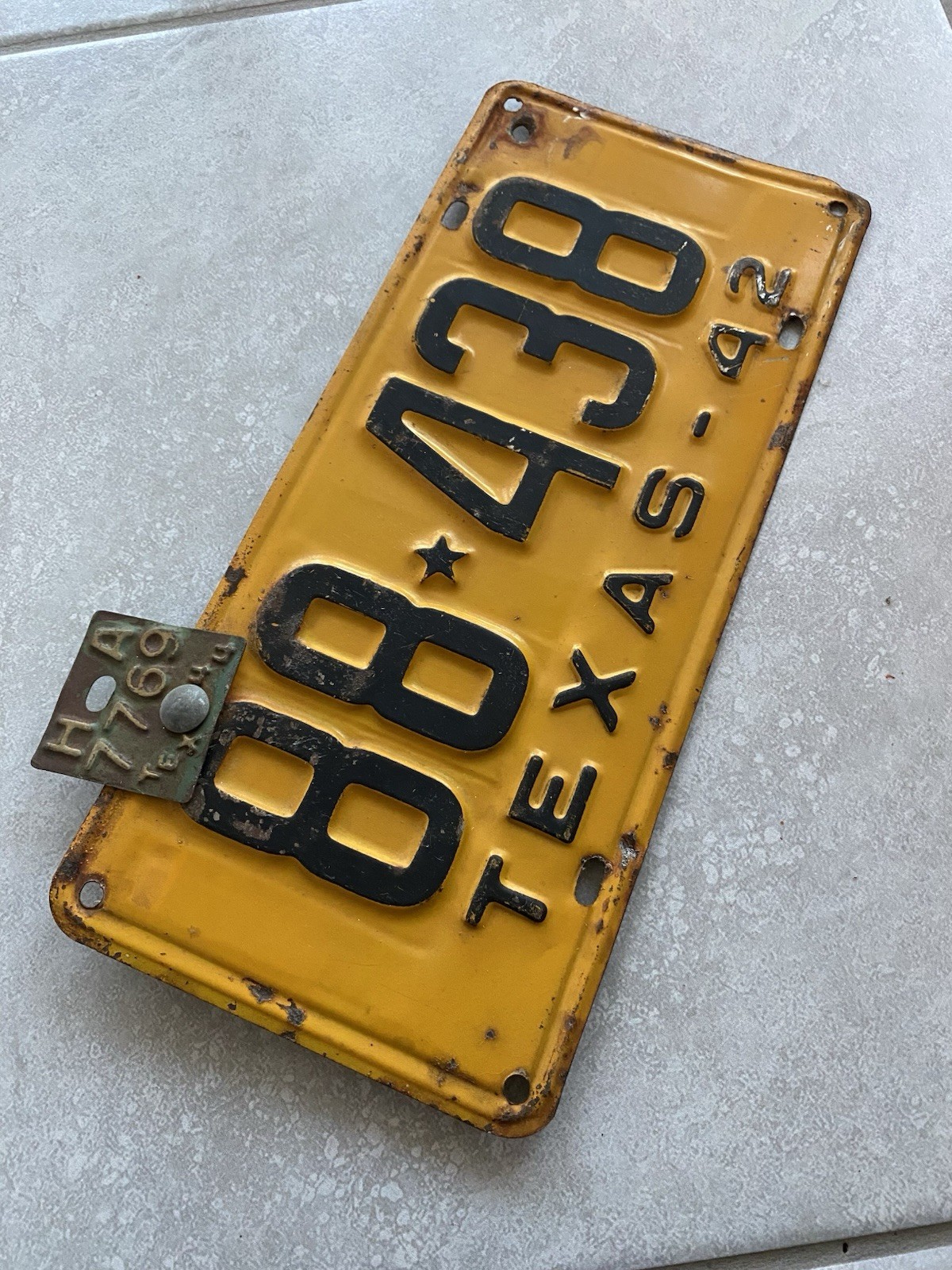Vintage 1942 Texas License Plate