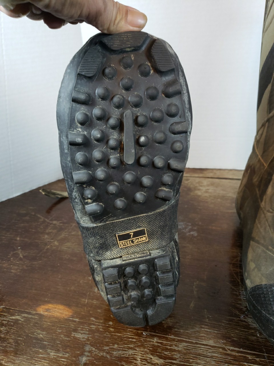 Redhead Bone Dry Realtree Hardwoods Rubber Boots 7 Thinsulate Steel Shank 1000g