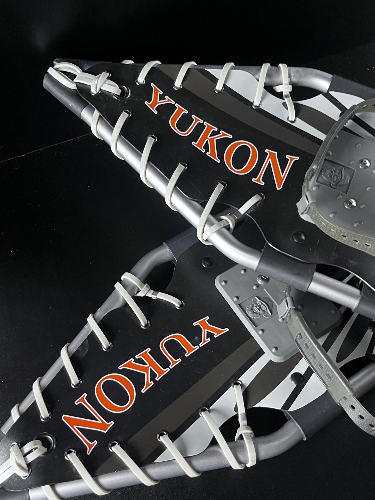 Yukon Charlie's Professional Guide Pro V Series Pair Snowshoes 9x30