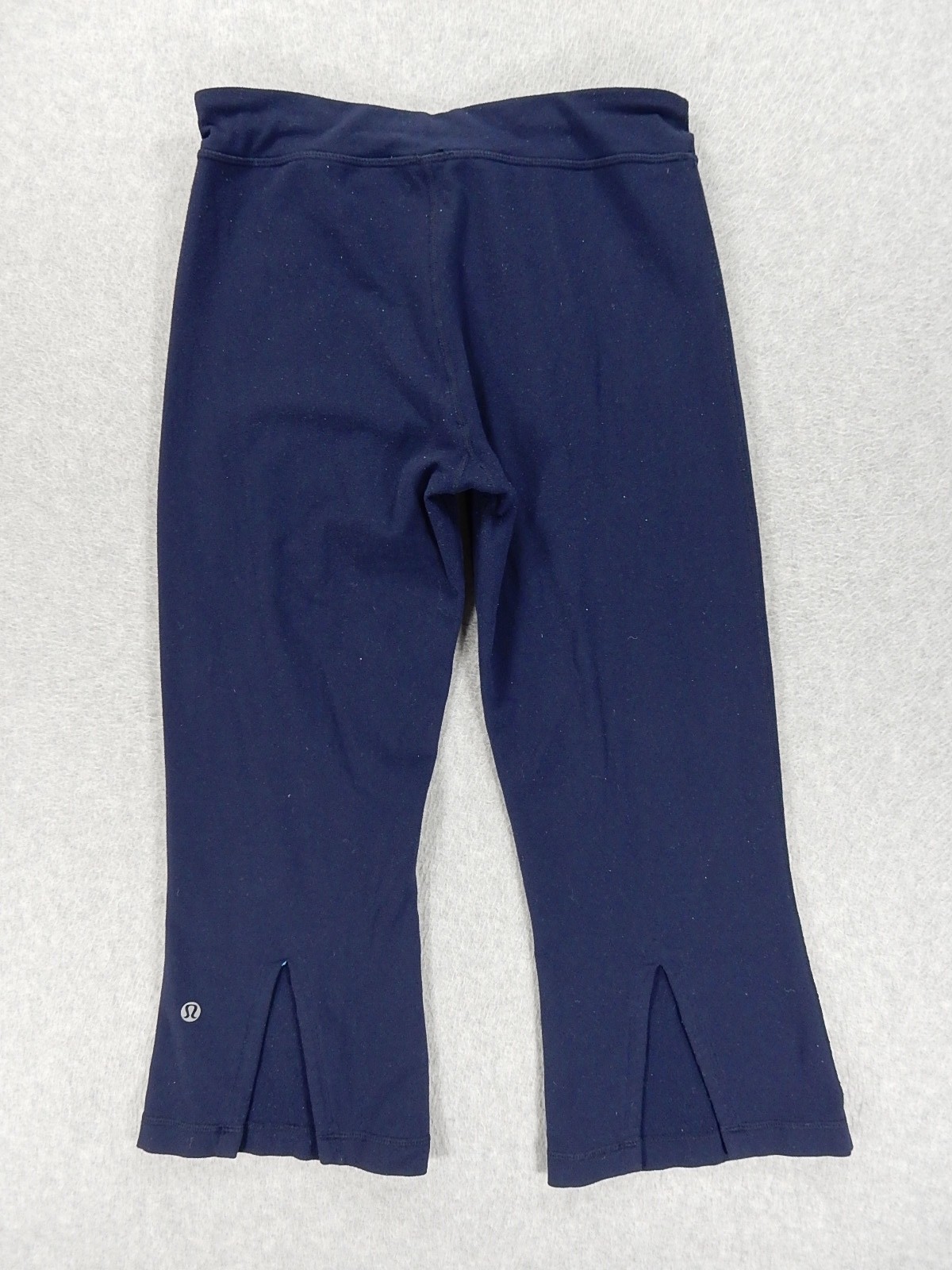 LuLuLemon Athletica Capri Running Fitness Dance Pants (Women's Size 6) Blue