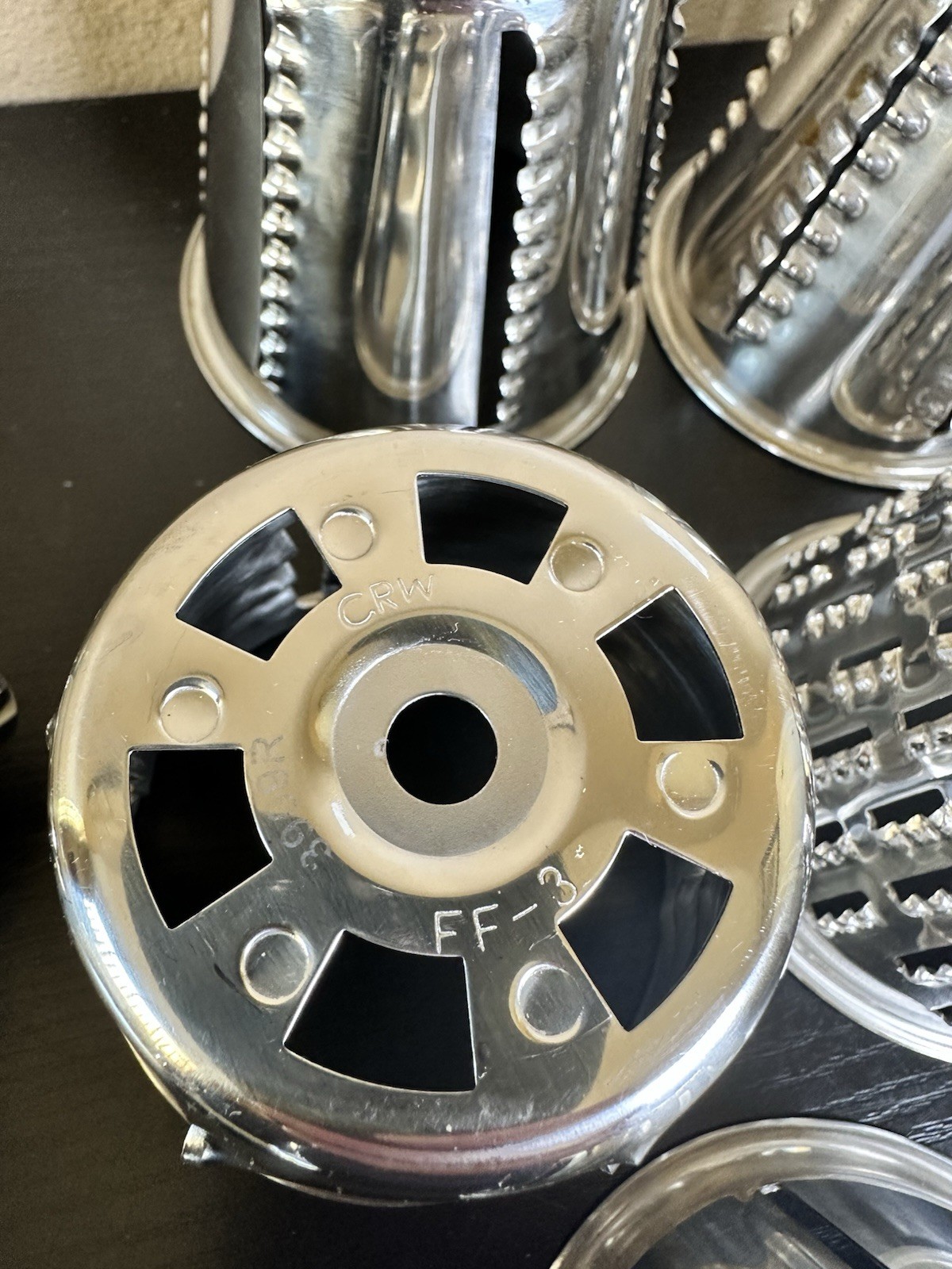 Saladmaster Food Processor V Machine Versa Tec Vegetable Slicer Shredder 5 Cones