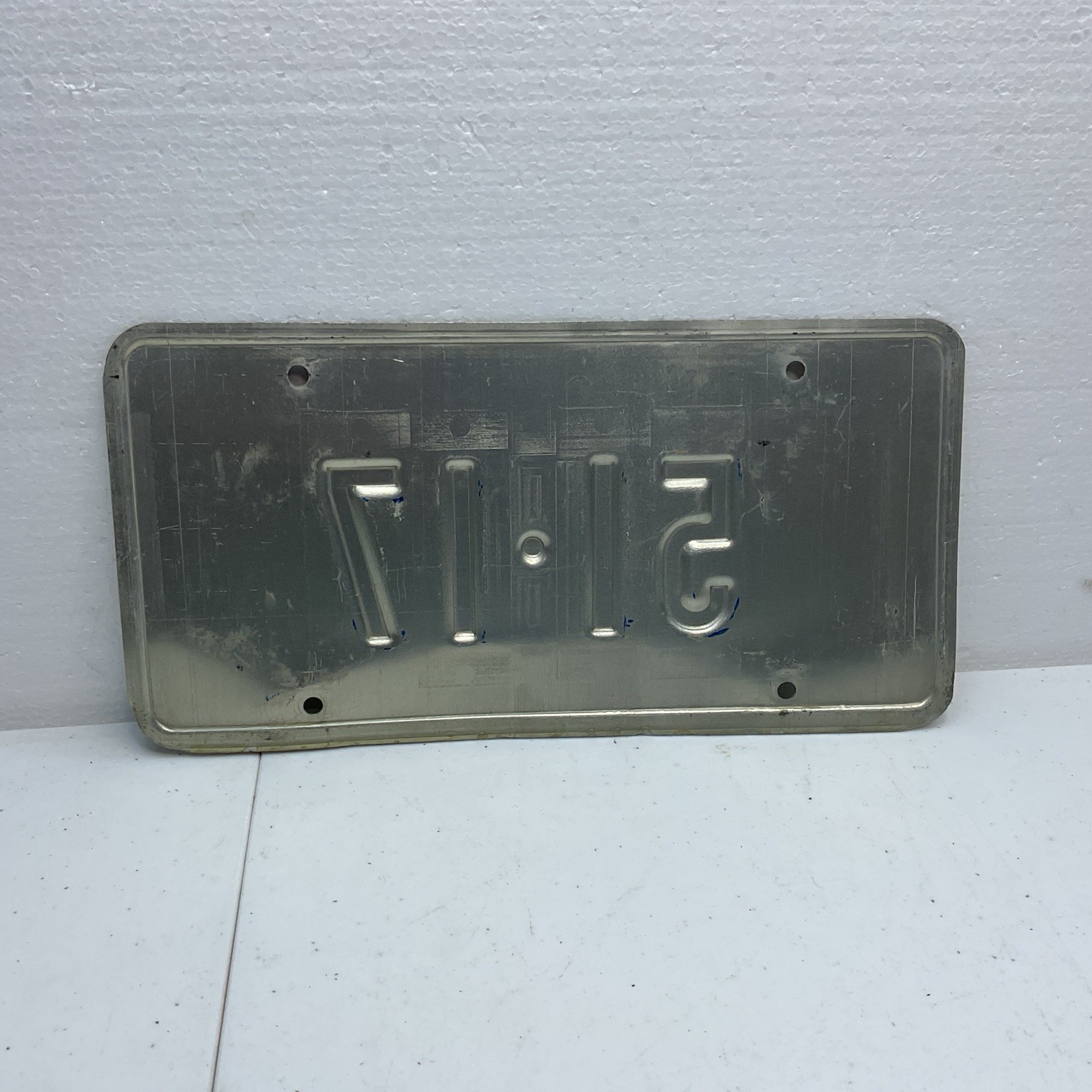 1991 Montana License Plate Tag# 51 17 Bicentennial Big Sky