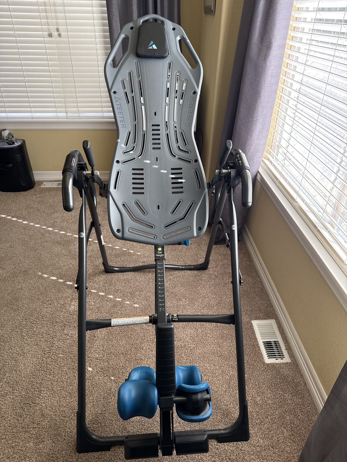 Teeter Fitspine X2 Inversion Table - Excellent condition