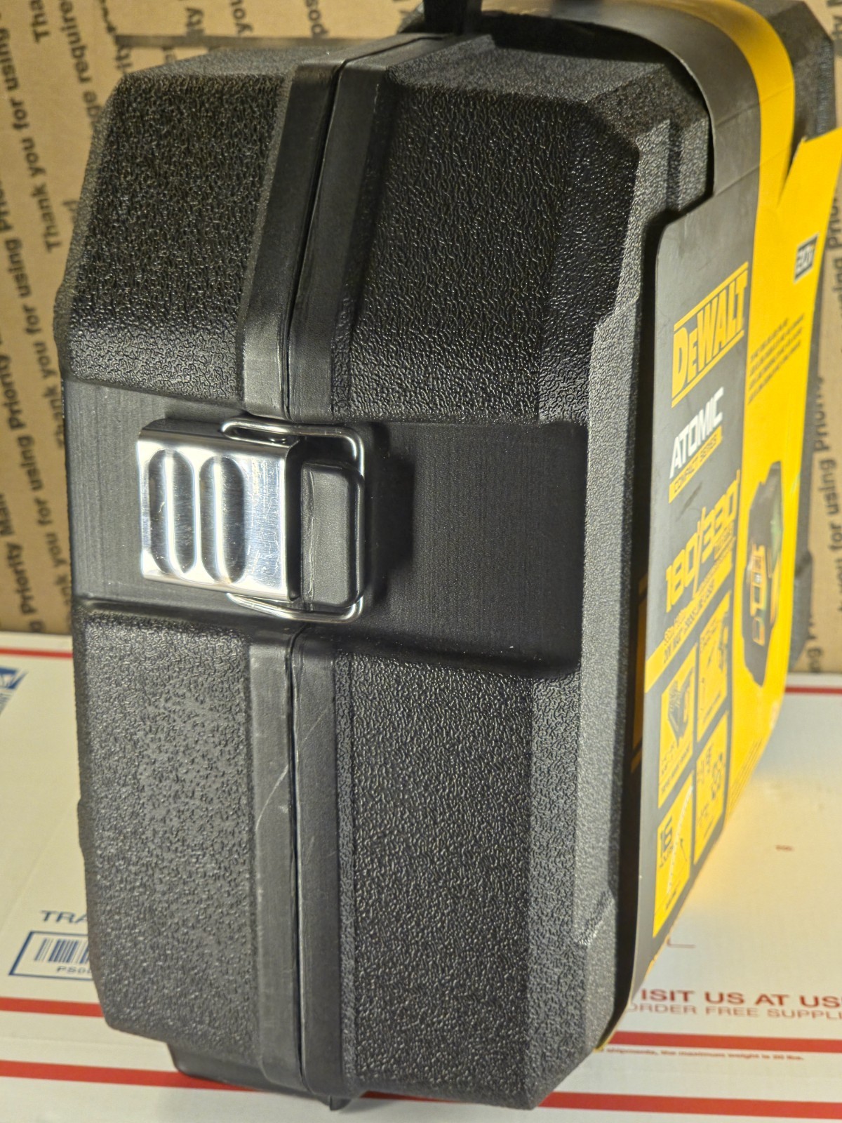 DeWalt DCLE34021B 20V Max Cordless Green Cross Line Laser (New in Original Box)