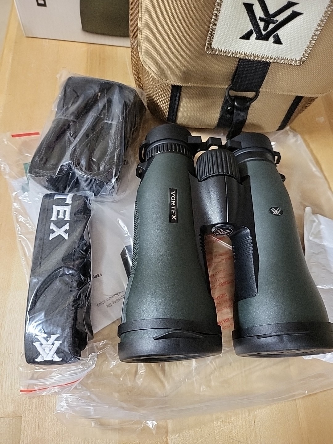 Vortex Db-218 Diamondback HD 15x56 Binocular - Black