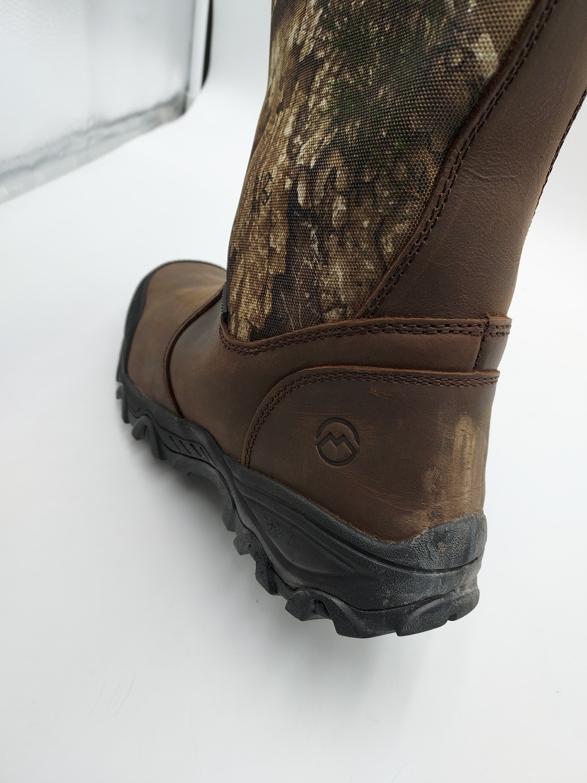 Magellan Outdoors Men's Sz 7D Snake Shield Armor 3.0 Realtree Edge APX (K4-D5)