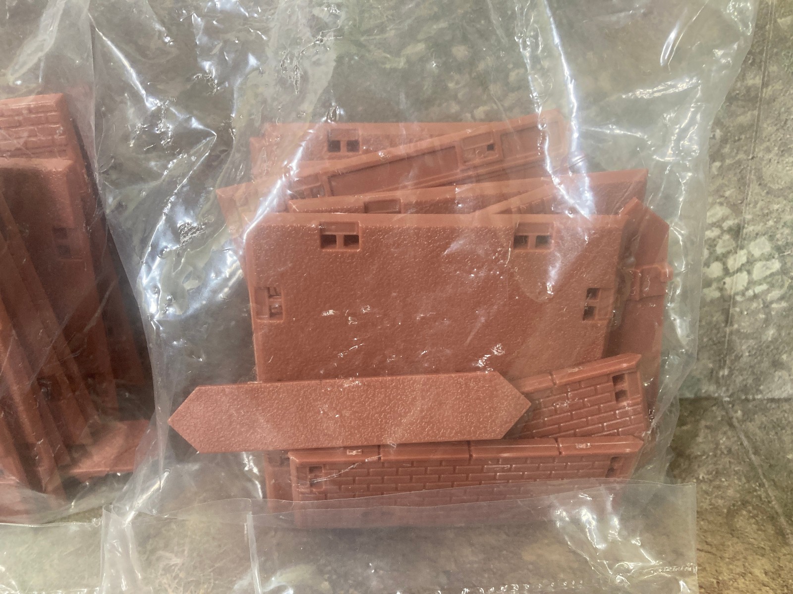 Mantic Terrain Crate Convenience Store Scenery Set New