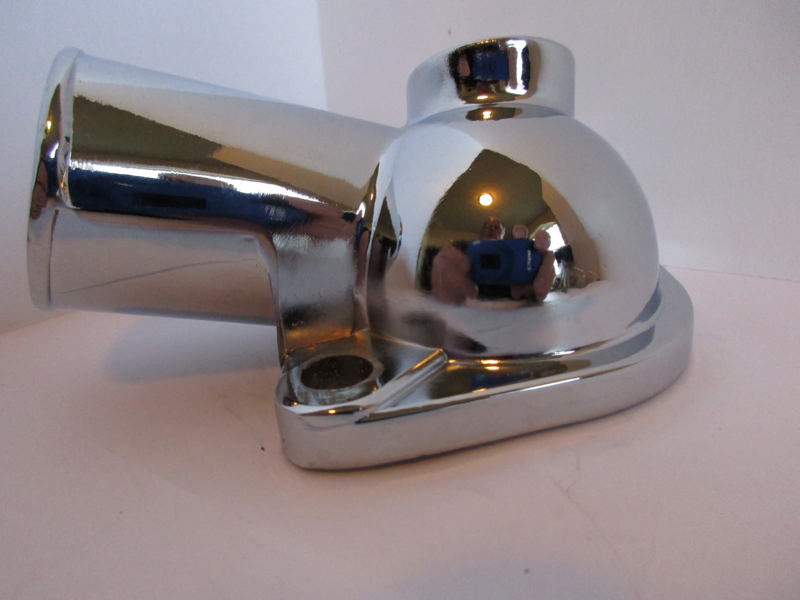 SBC BBC Chevy 15deg CHROME WATER NECK THERMOSTAT HOUSING WITH TEMP PORT #9468