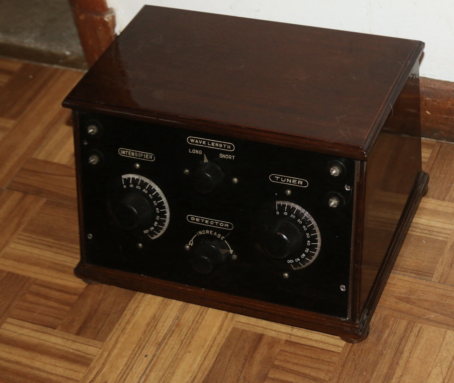 ANTIQUE 1922 TECO MODEL 1 KLITZEN S.F-16 SINGLE TUBE UV200 BATTERY RADIO - RARE