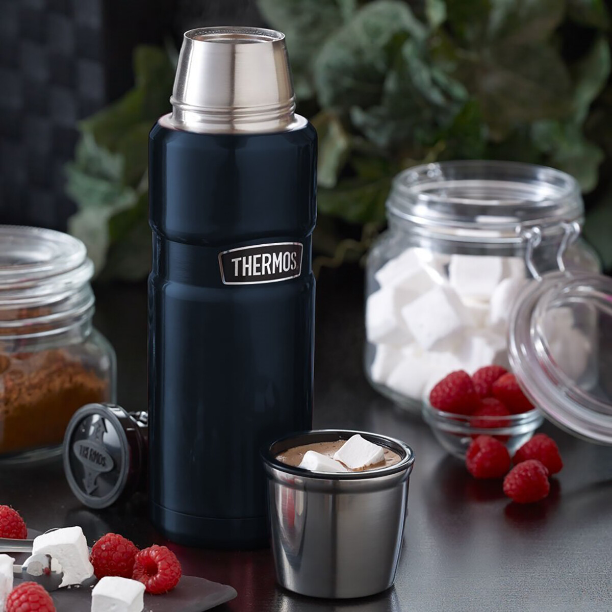 Thermos 16 oz. Stainless King Vacuum Insulated Stainless Steel Beverage Bottle