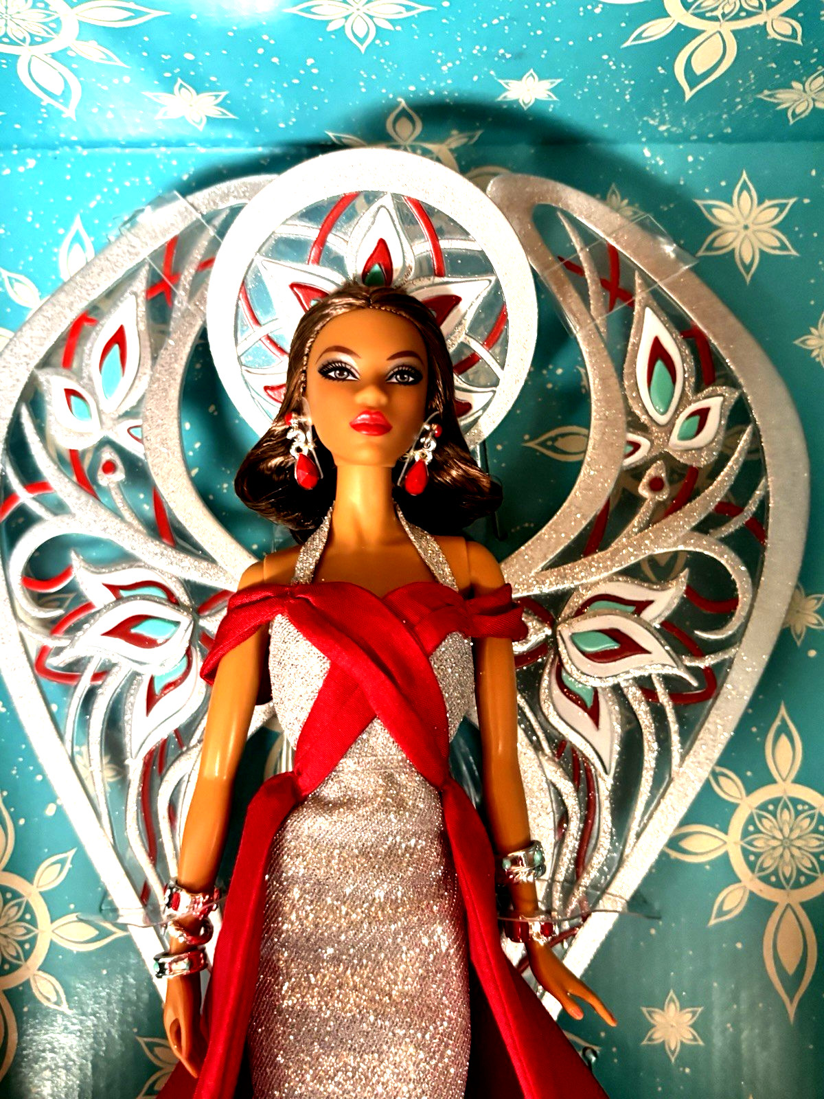 TWO BOB MACKIE 2023 & 2024 HOLIDAY ANGEL'S STUNNING PRISTINE IN SHIPPER