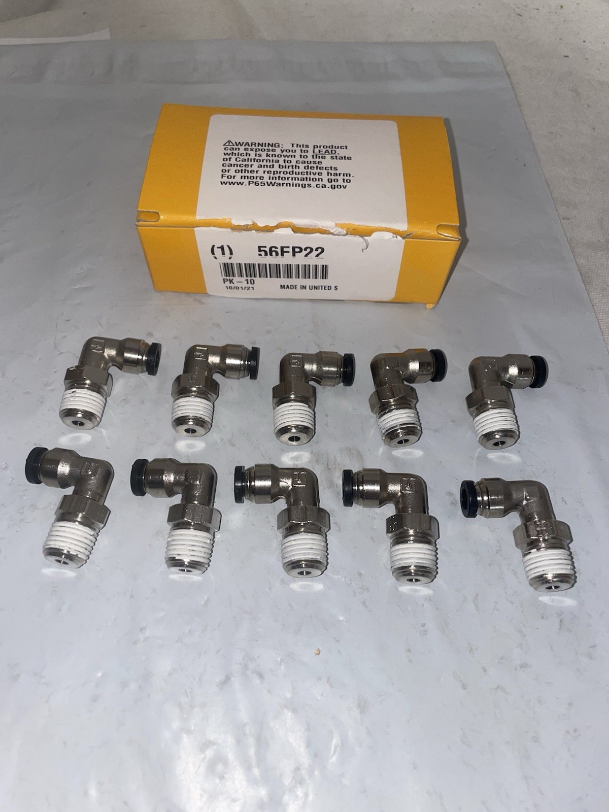 Qty 10 Parker W169PW-4-4, 90° Swivel Elbows, 1/4" Tube x 1/4" NPT Male PrestoLok