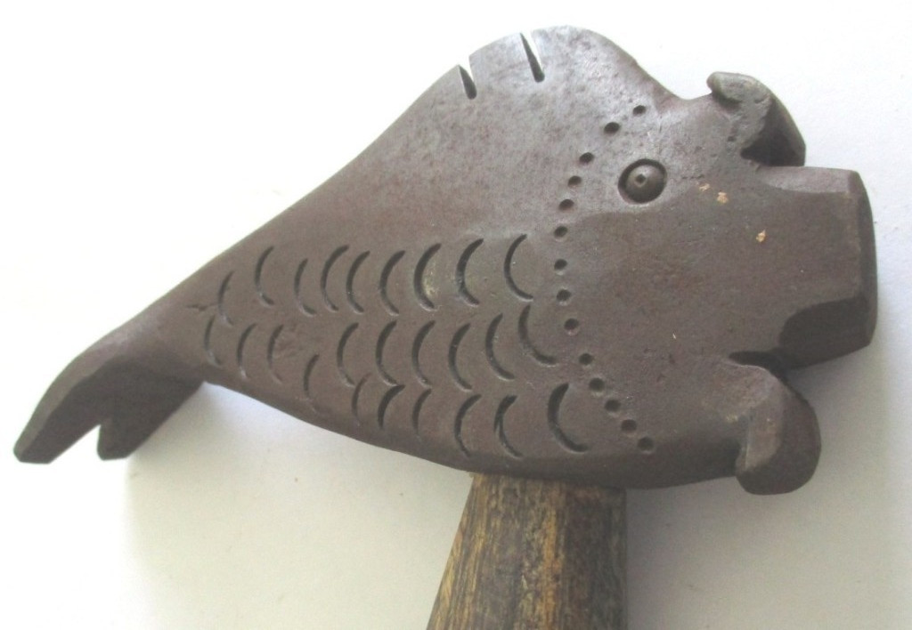 ANTIQUE OLD CLAW HAMMER TOOL FISH SHAPE UNUSUAL RARE
