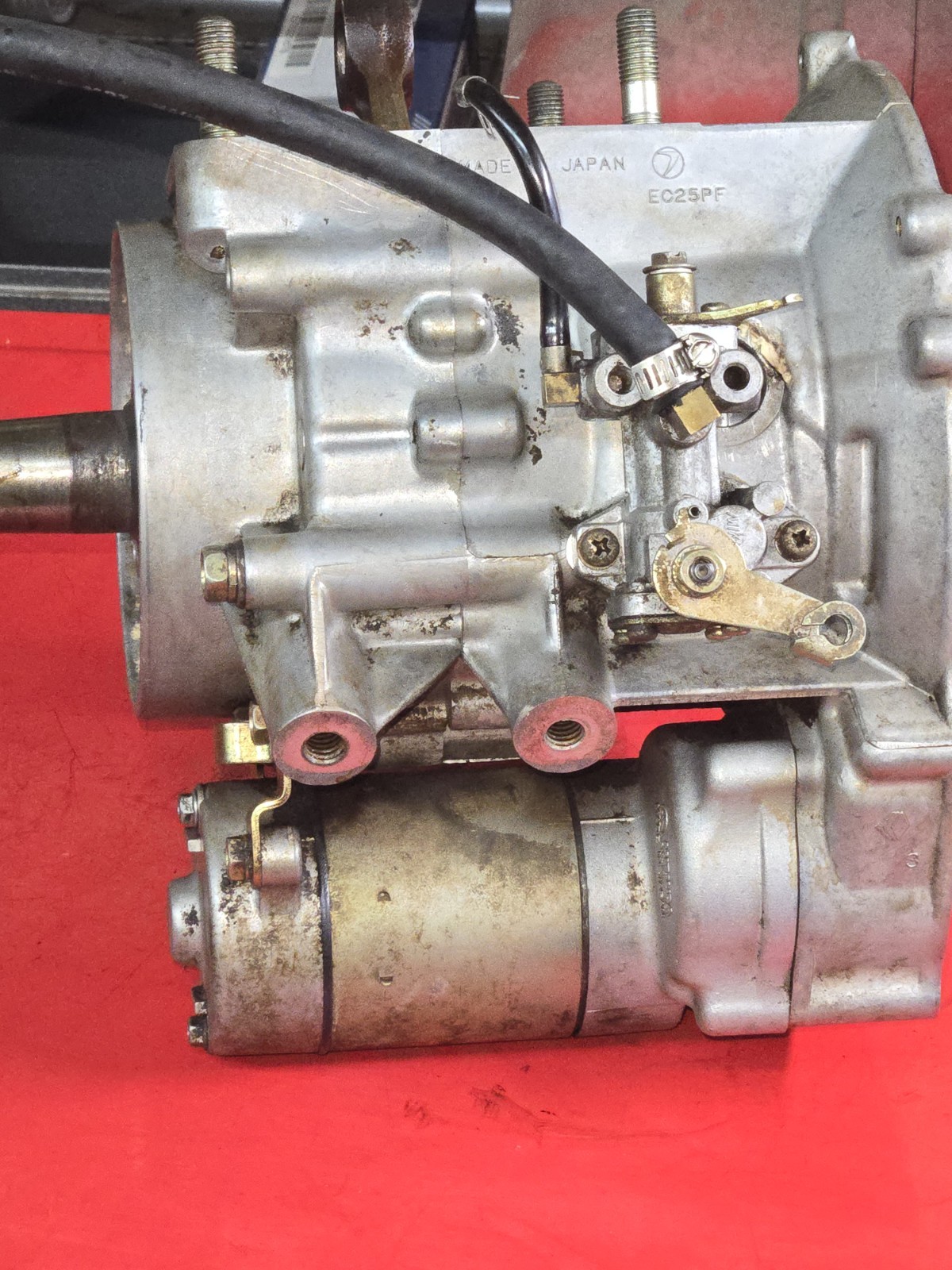 99-06 2000 Trail Blazer 250 OEM Engine Crankcase Crankshaft Crank Bottom End