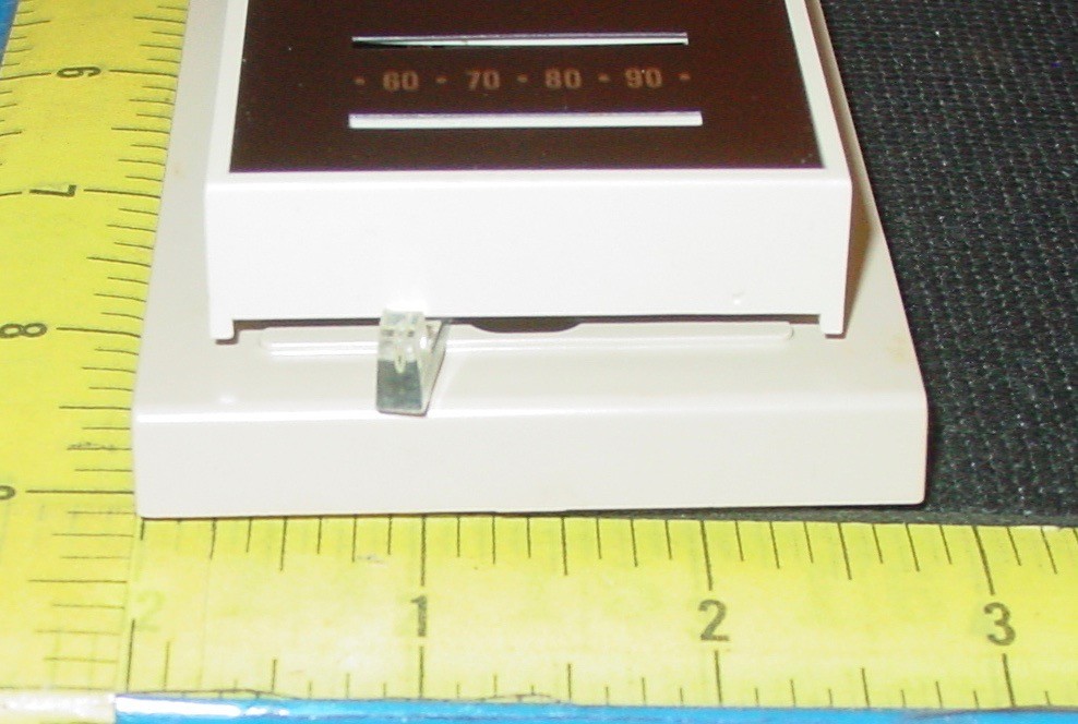 Vintage Honeywell T822D2030 Thermostat 24V Control Heating MCM Art Deco USA NOS