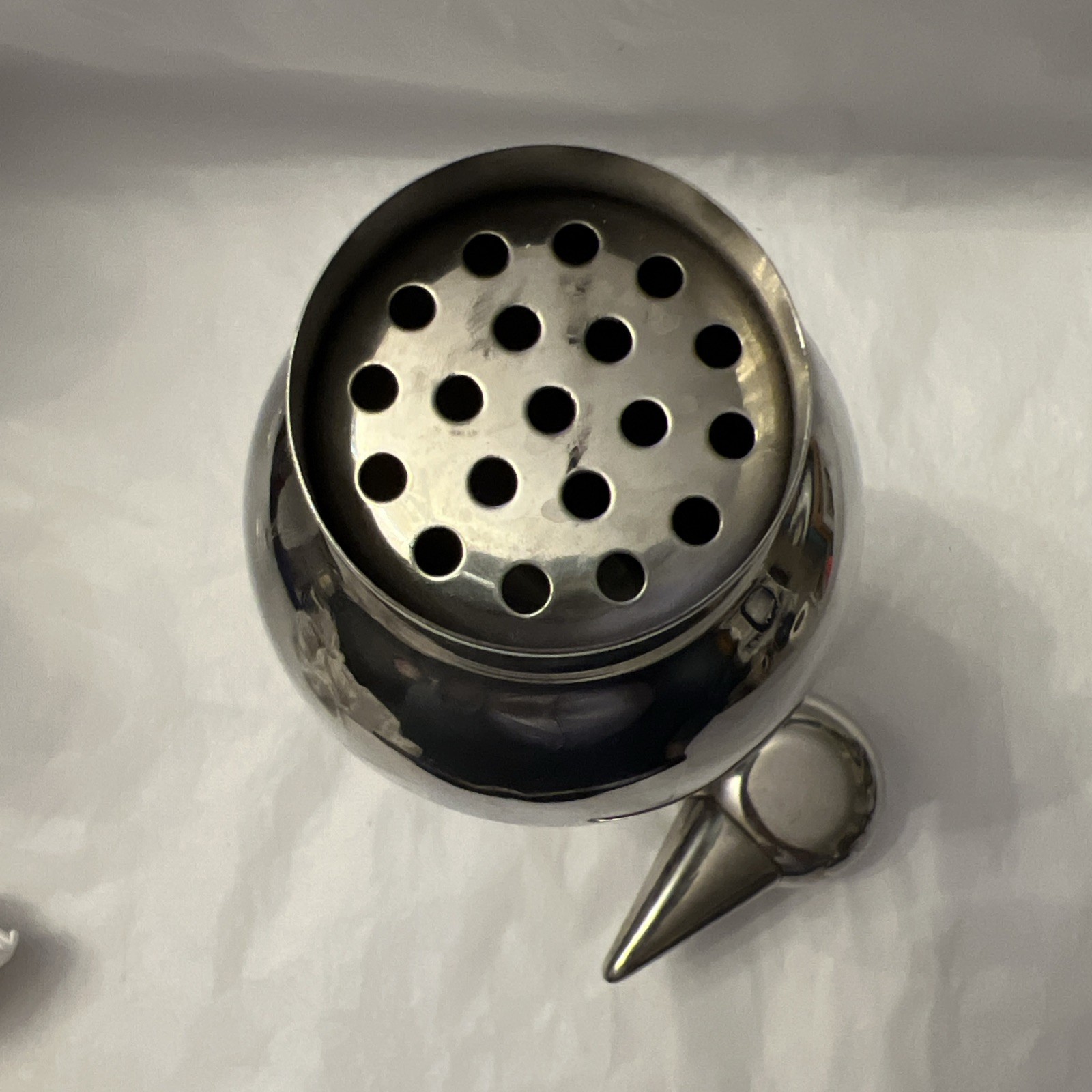 Pier 1 Penguin Cocktail Martini Shaker Art Deco Chrome Stainless Steel 9"