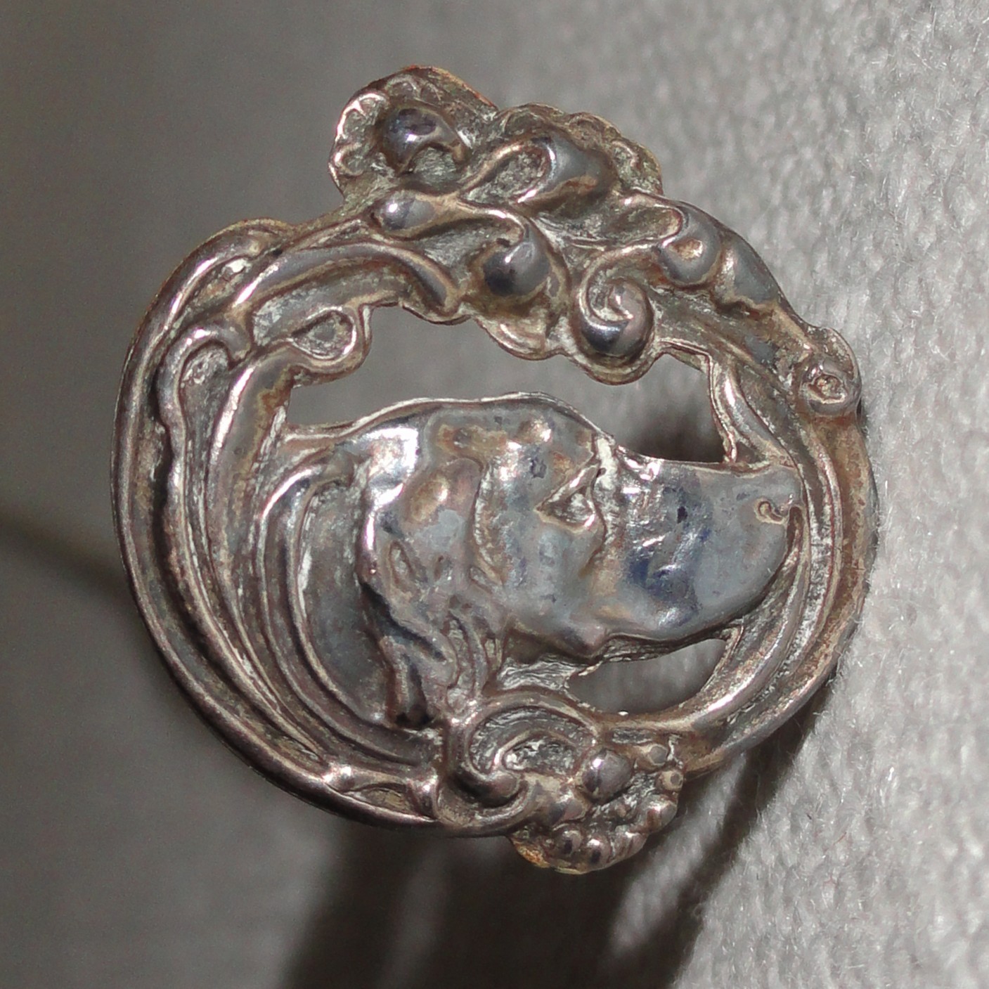 Art Nouveau Hatpin ~ Rare Sterling Silver Dog ~ Retriever ~ Labrador Golden Pup