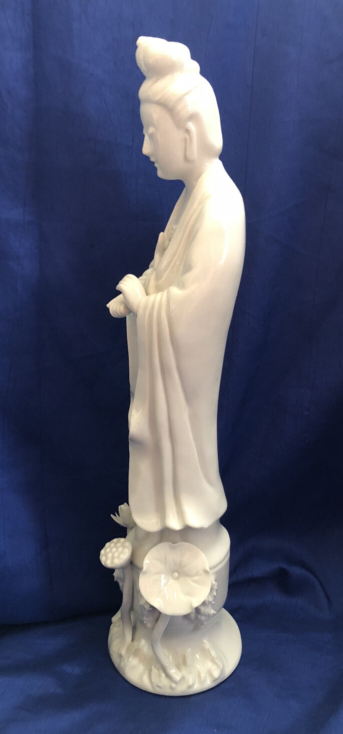 Kwan Yin Figurine Statue Lotus Flower Serv-Ware By Rubel Japan Vintage L