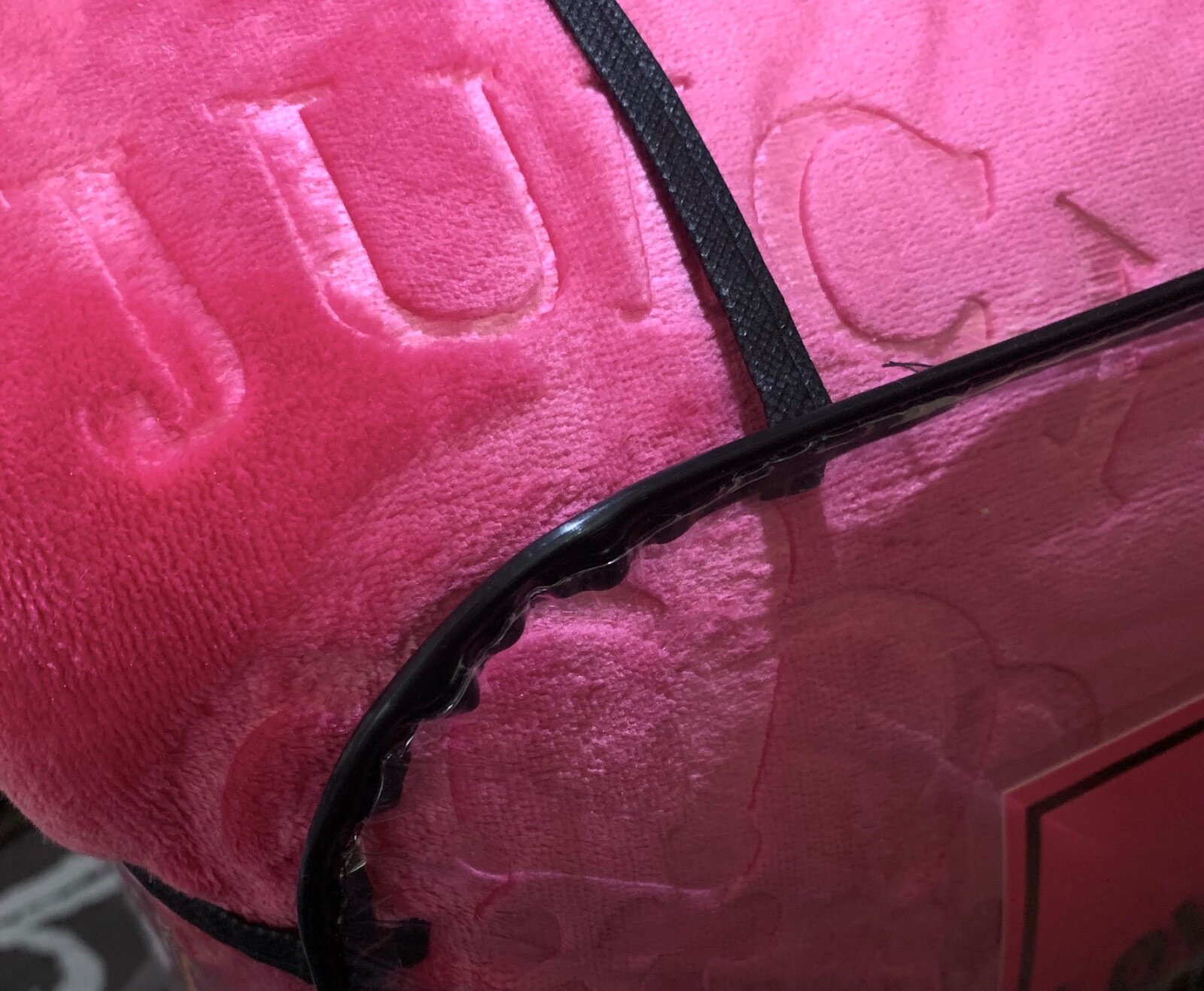 Juicy Couture Hot Pink Logos& Crowns Embossed Plush Soft 4pc QUEEN Comforter Set