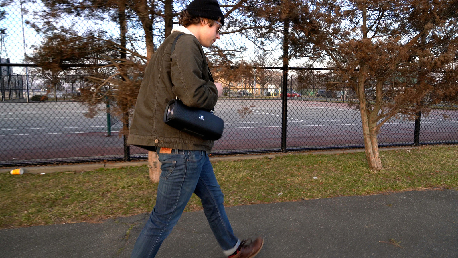 Rockville RPB-KAR Portable Bluetooth Speaker + Karaoke Microphone + Party LED's