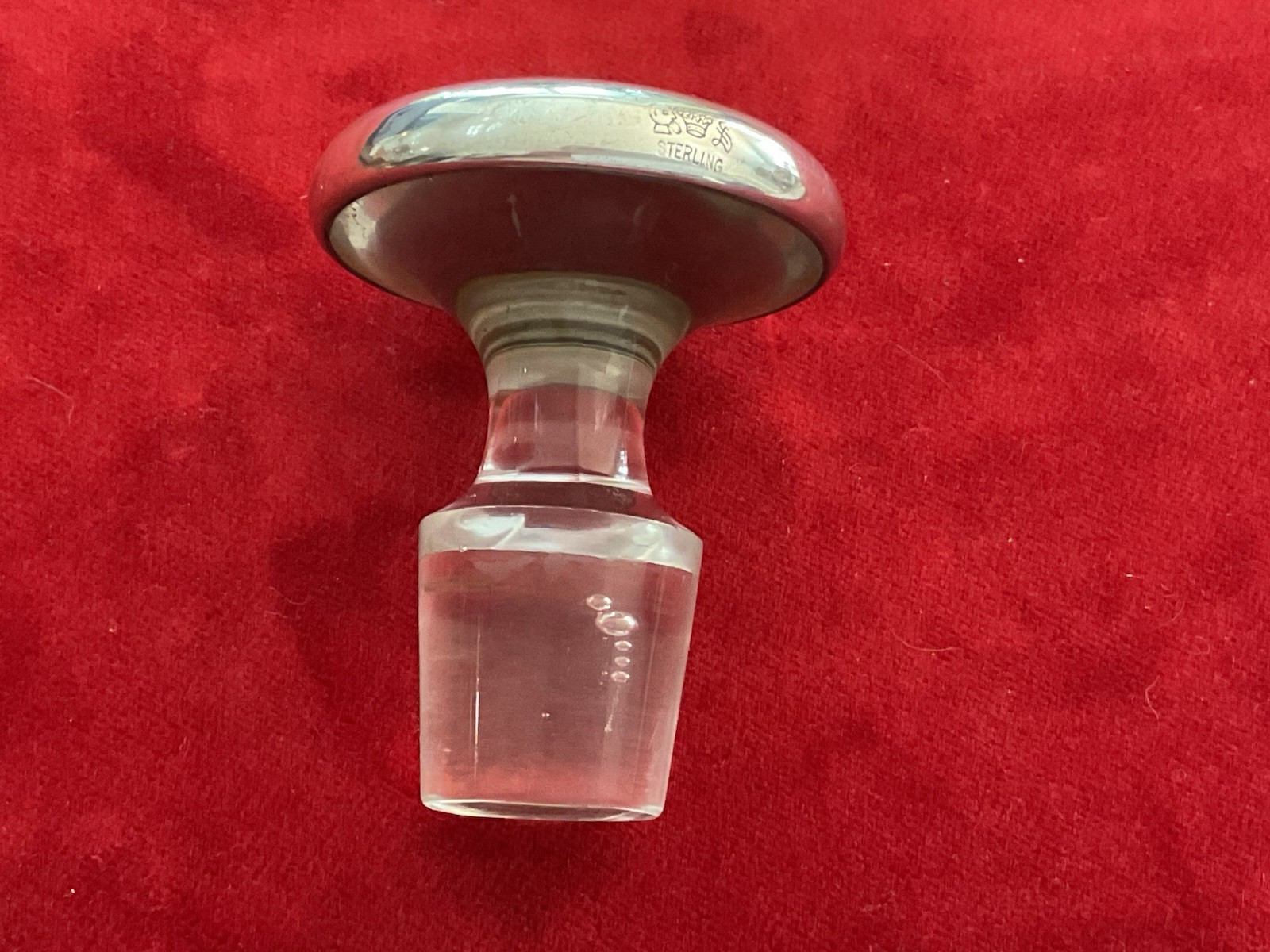 VTG BRITISH HALLMARKED STERLING TOPPED BOTTLE TOP DECANTER STOPPER CRYSTAL GLASS