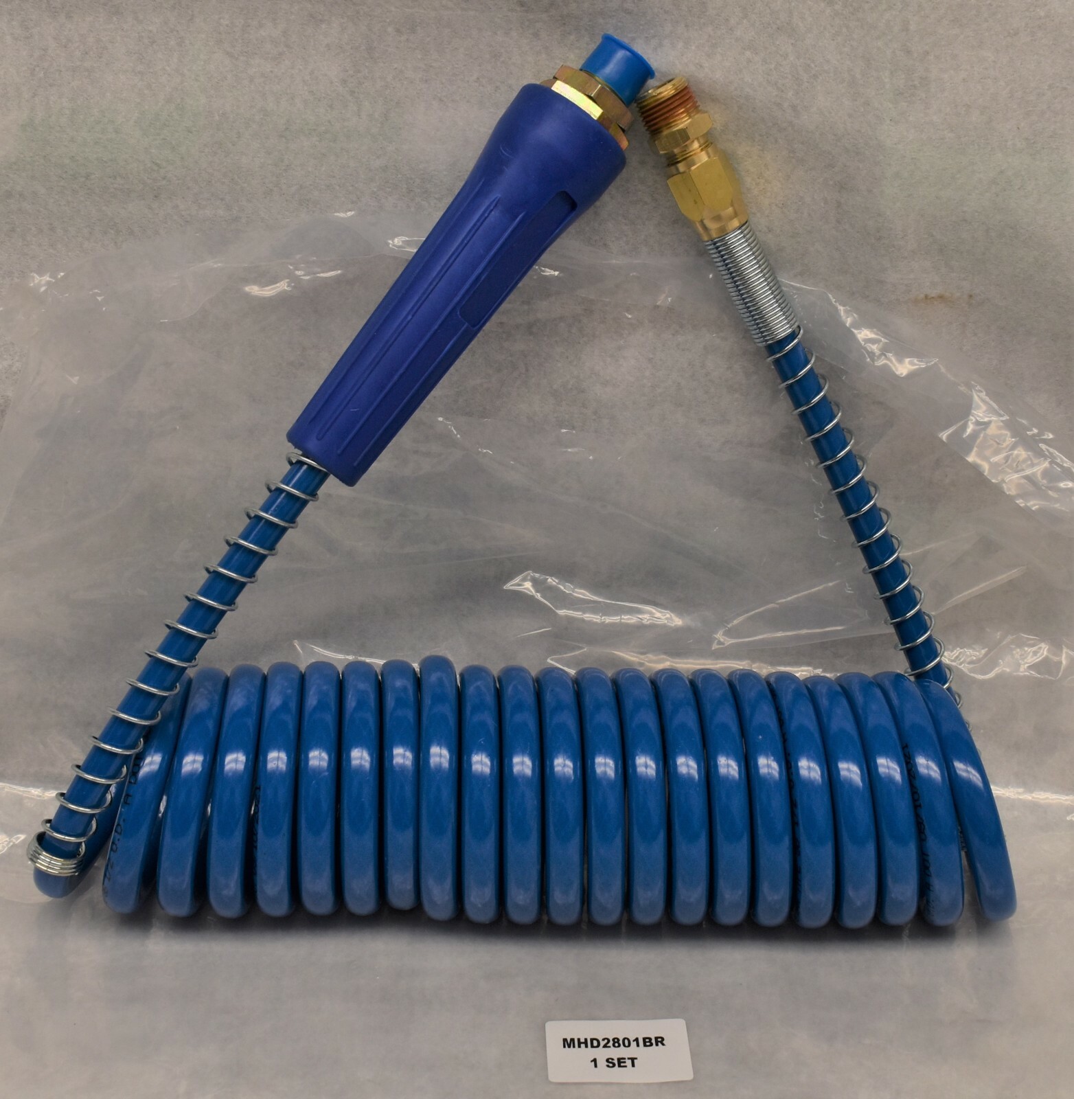 COMMERCIAL TRUCK 15FT BLUE & RED COILED AIR HOSES W/ 12IN LEADS - MHD2801BR