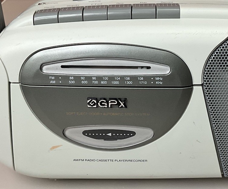 GPX AM/FM Radio Cassette Player Recorder Boombox AC/Battery Tested Worksn