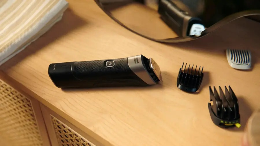 USA New Philips Norelco Multigroom Series 5000 Trimmer 18pc Kit MG5910/49