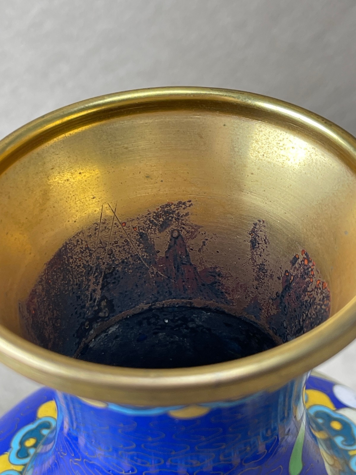 Vintage Chinese Cloisonne Enamel Vase Blue Chrysanthemum Floral Brass 10”