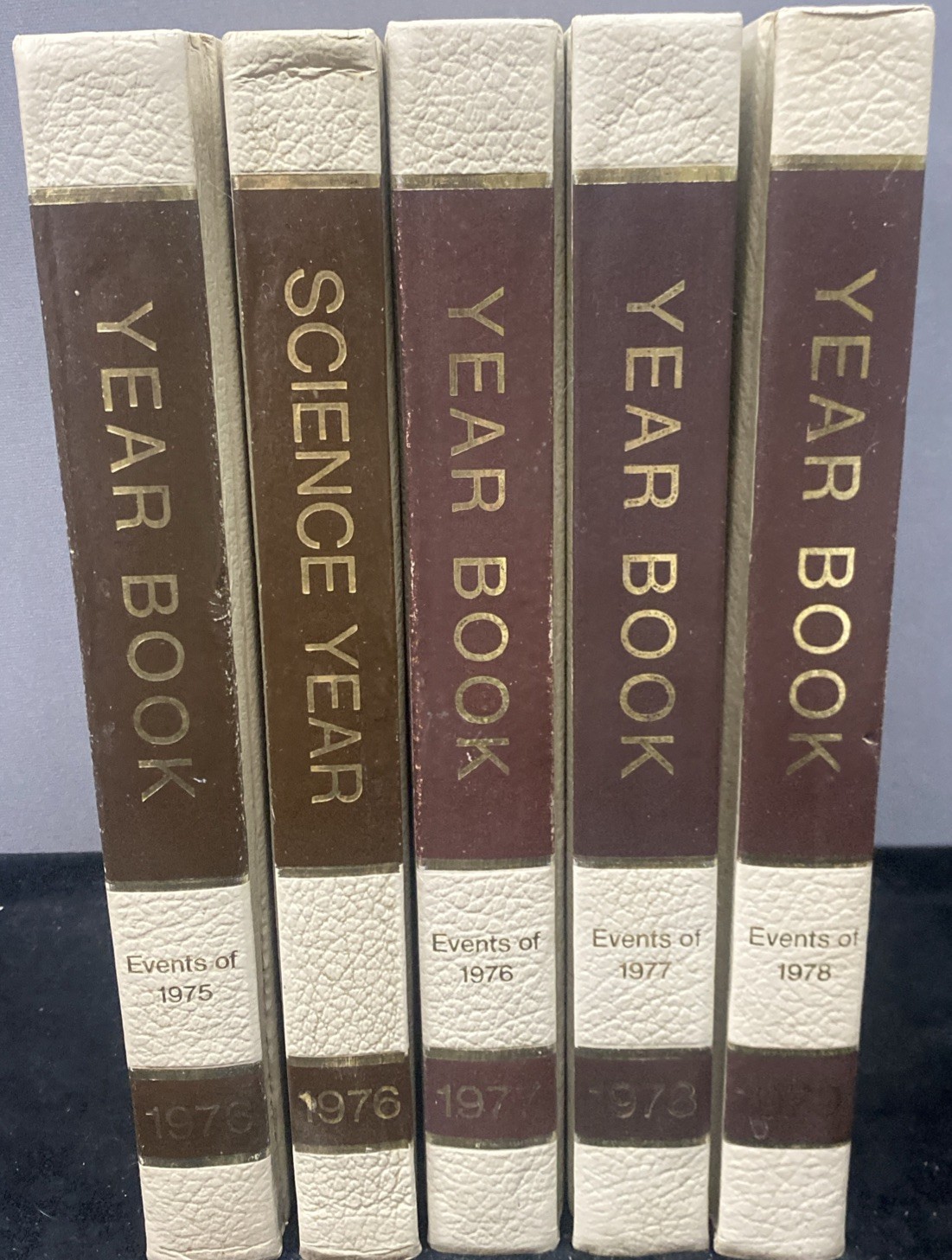 The World Book Year Book Set of 5 Volumes 1976to 1979 Year Book Science Year