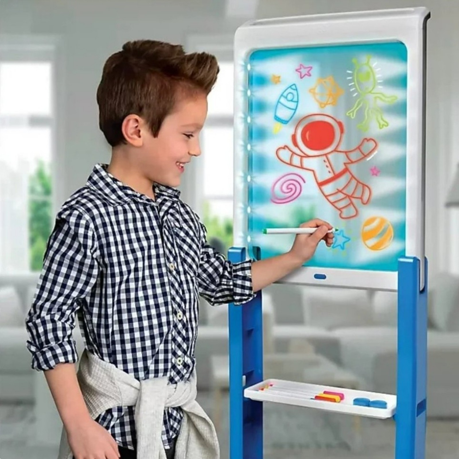 Discovery LED Artist Easel Removable Glow-in-The-Dark Portable Tablet Art Board