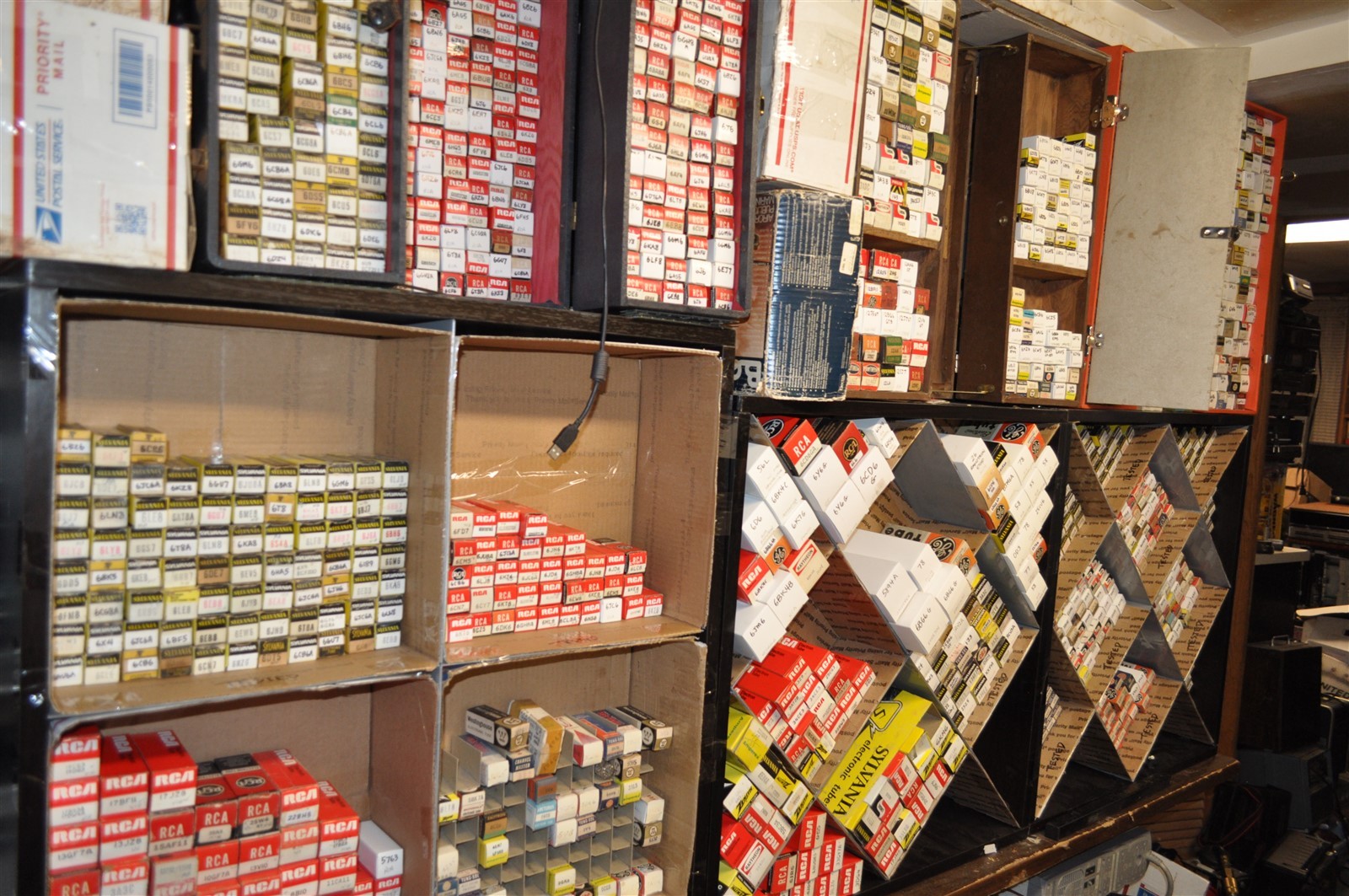 6N14N/ 6BQ5 TUBE UKRAINE TESTED & BOXED VINTAGE COMMERCIAL SURPLUS