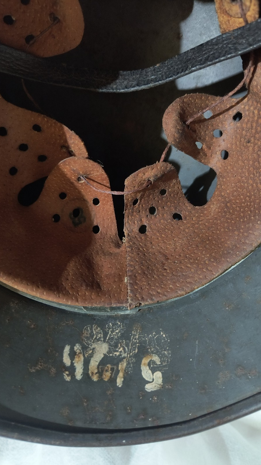 WW2 ~ M35 German Helmet ~ EF64 ~ w/ Liner