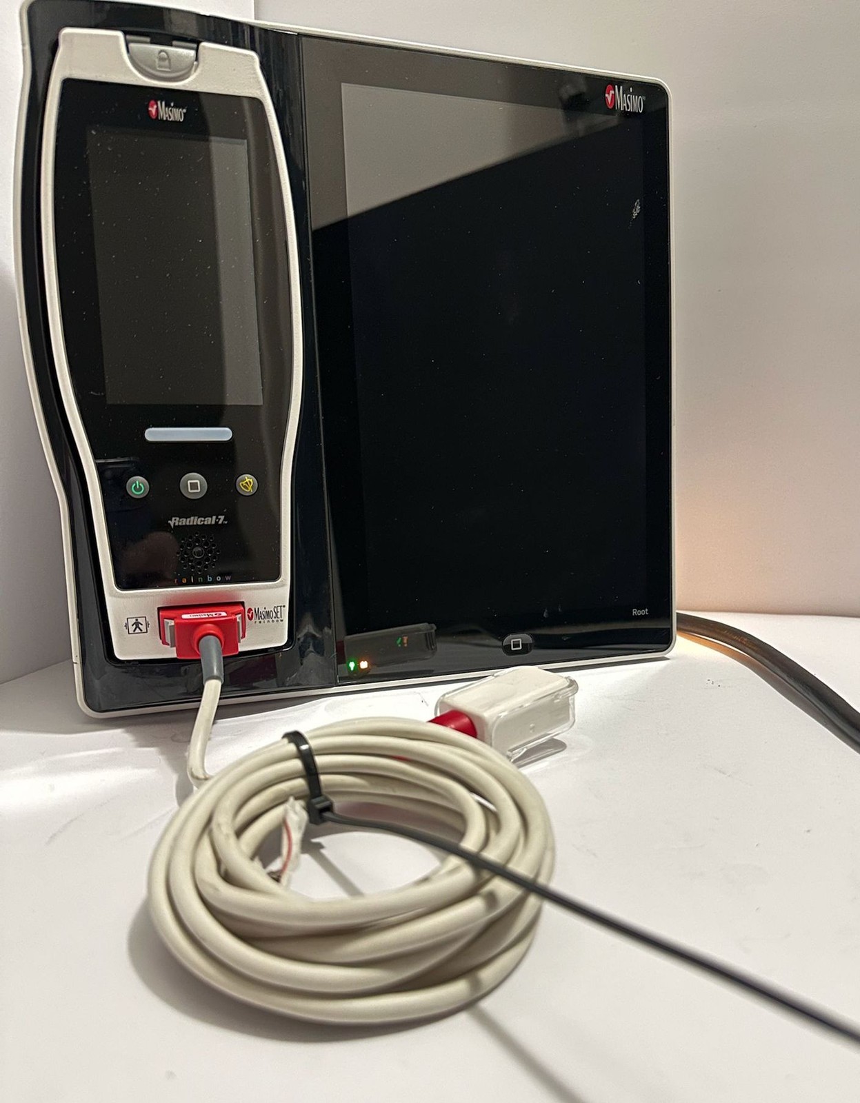 Masimo RDS7A Root Monitor with Masimo Radical 7 Pulse Oximeter