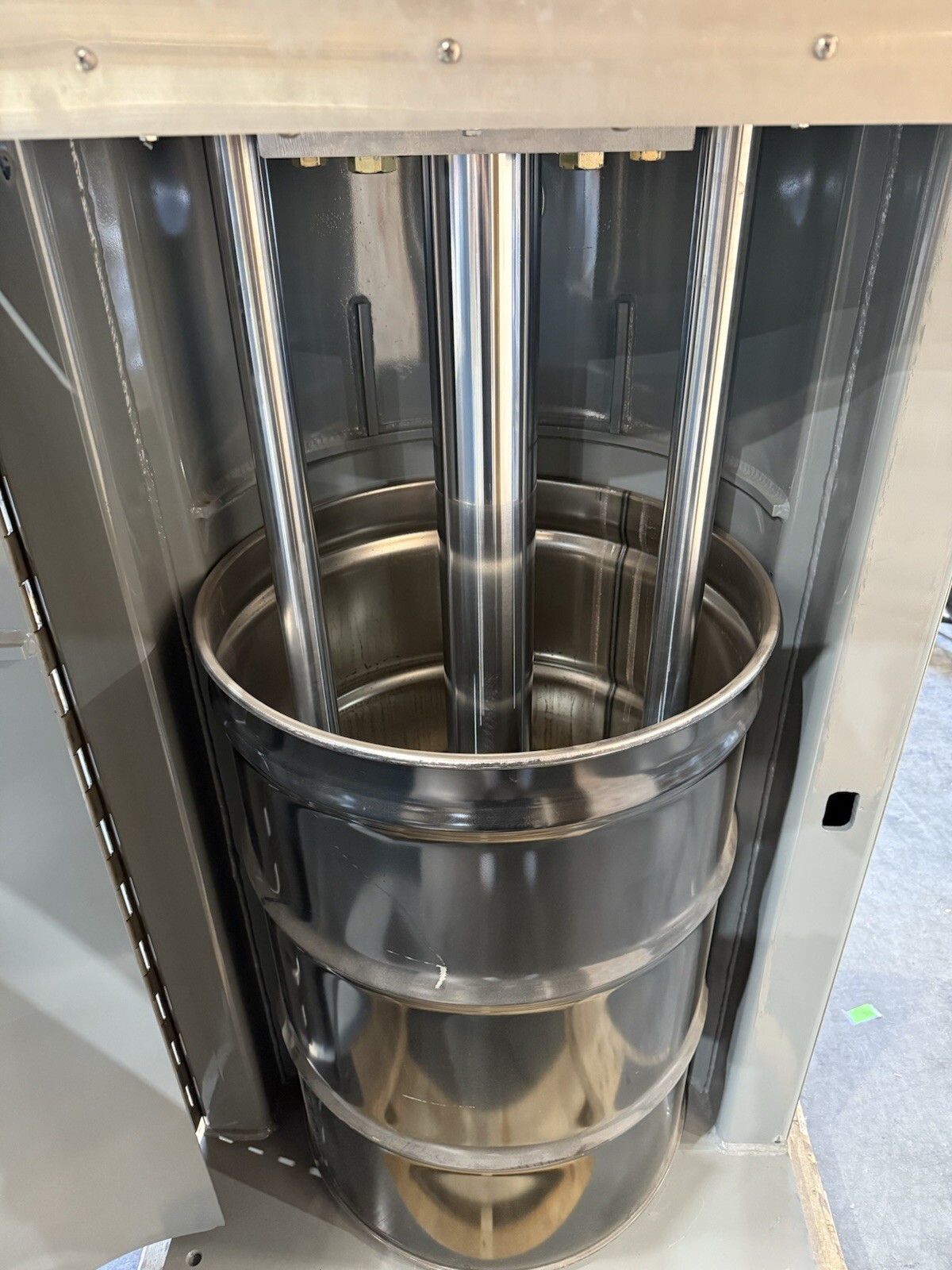 CTI 8560 In drum hazardous material compactor 55 Gallon Drum Compactor