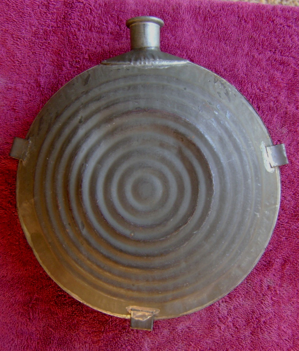 NICE CIVIL WAR ERA UNION NON- EXCAVATED "BULLSEYE" CANTEEN