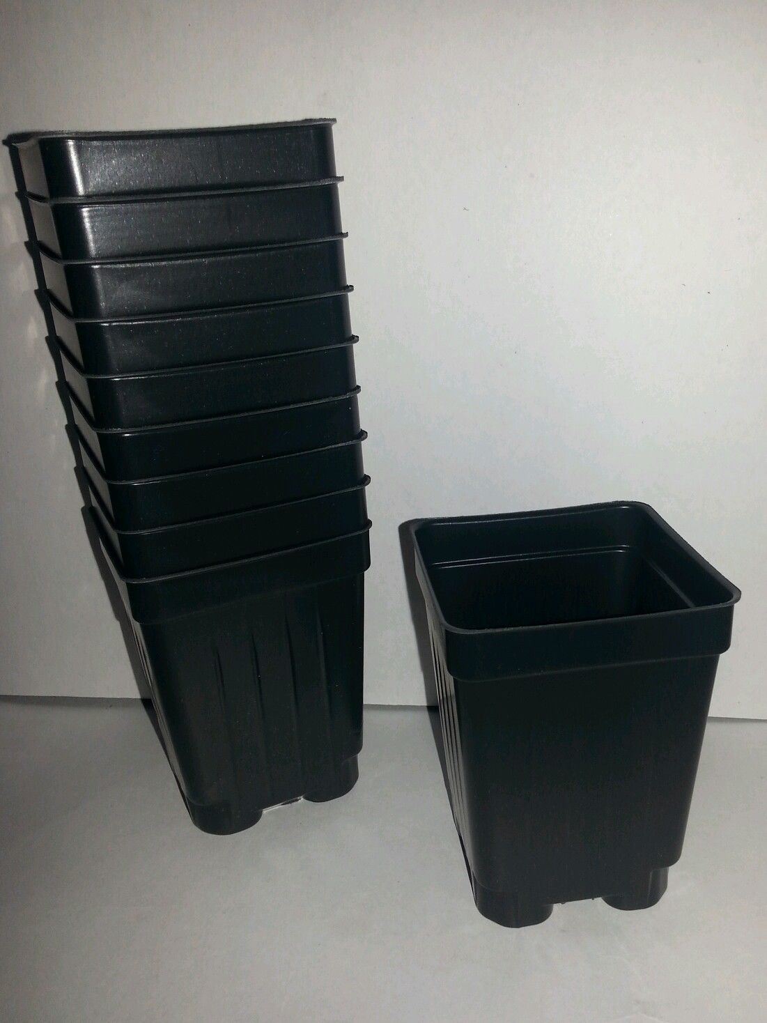 Set of 3 Divided Trays and 96 - 2.5 inch SQUARE DEEP NURSERY POTS Landmark