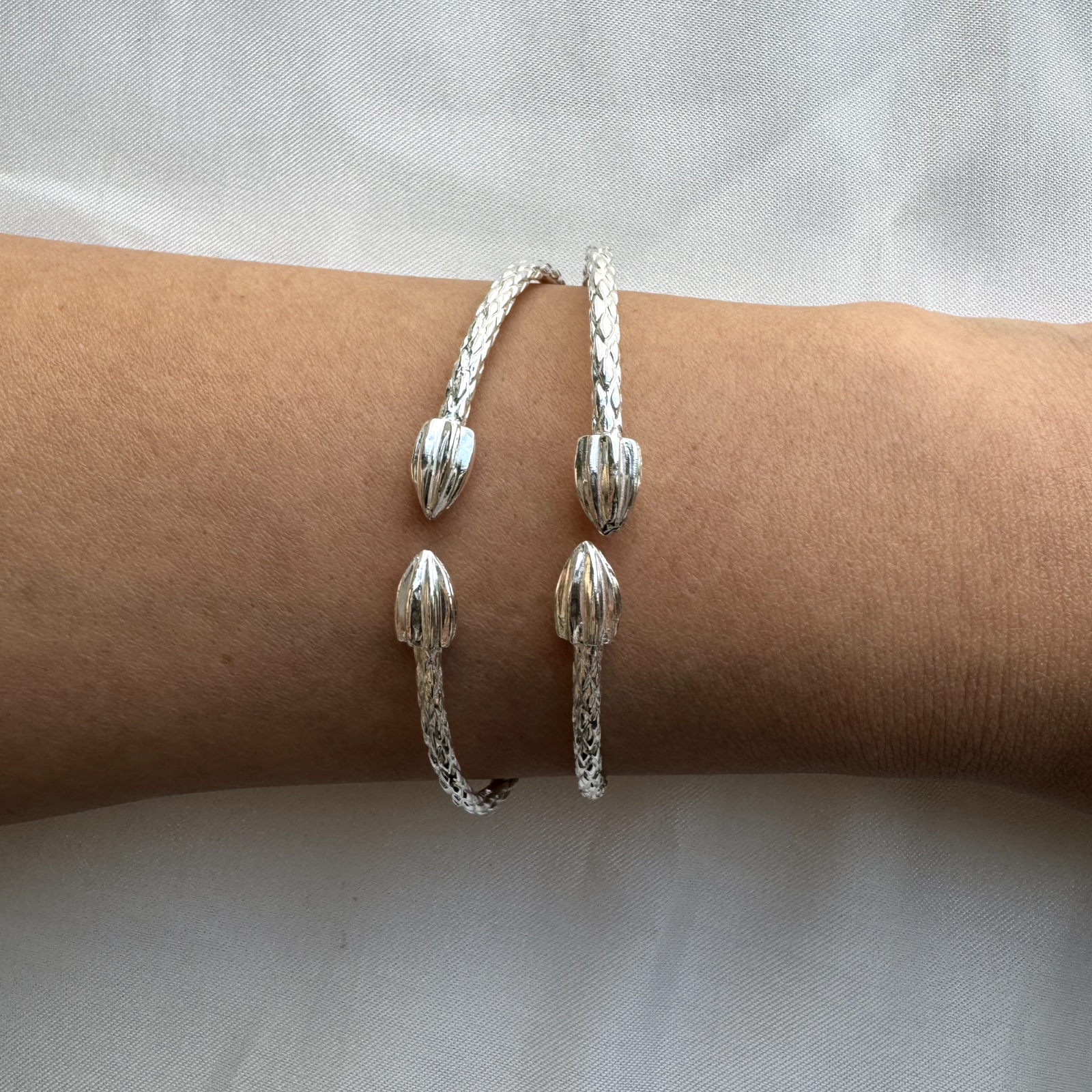 Cocoa Pods Pointy Bulb Ends .925 Sterling Silver West Indian Bangles, 1 pair
